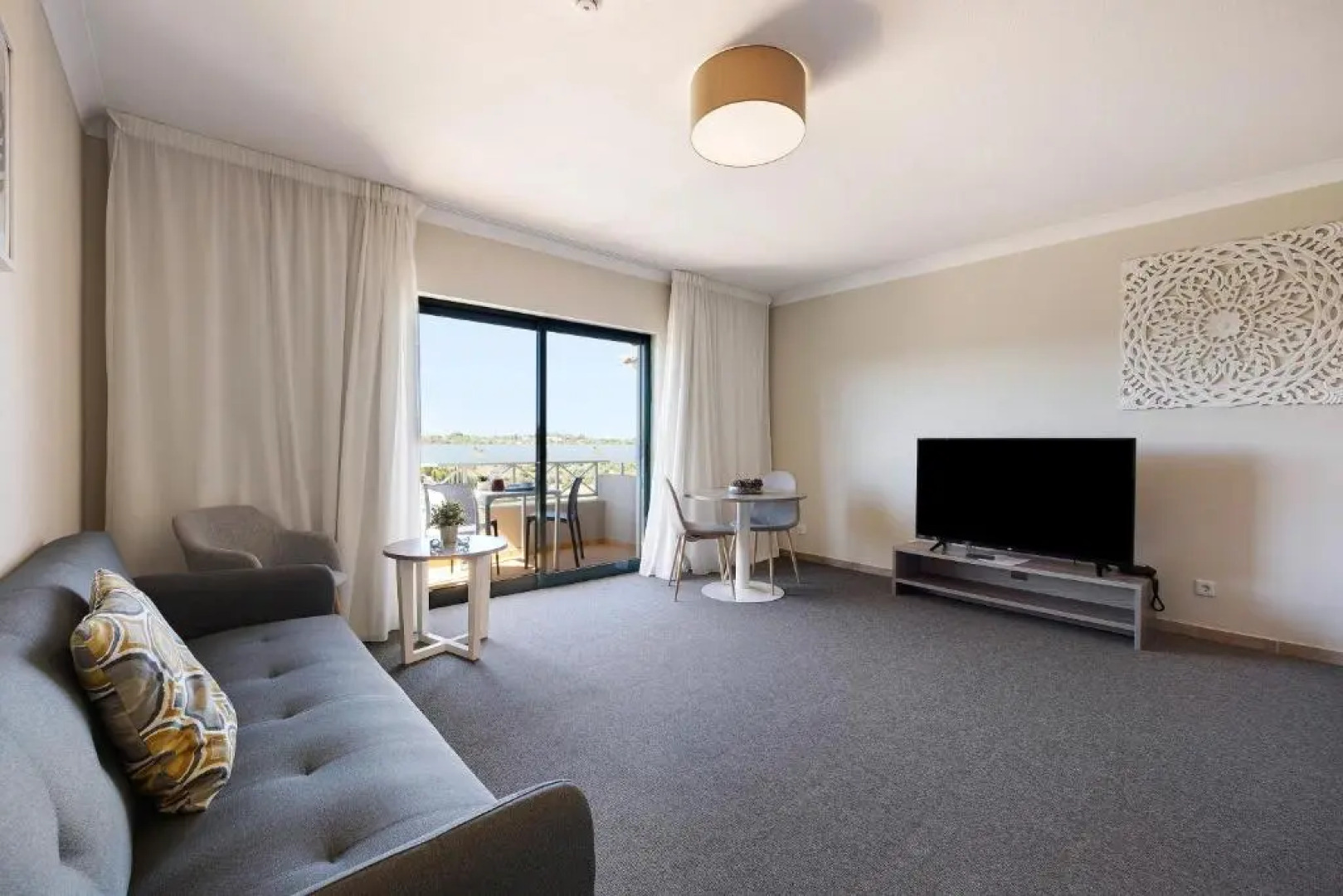 Pestana Gramacho Residence Studio