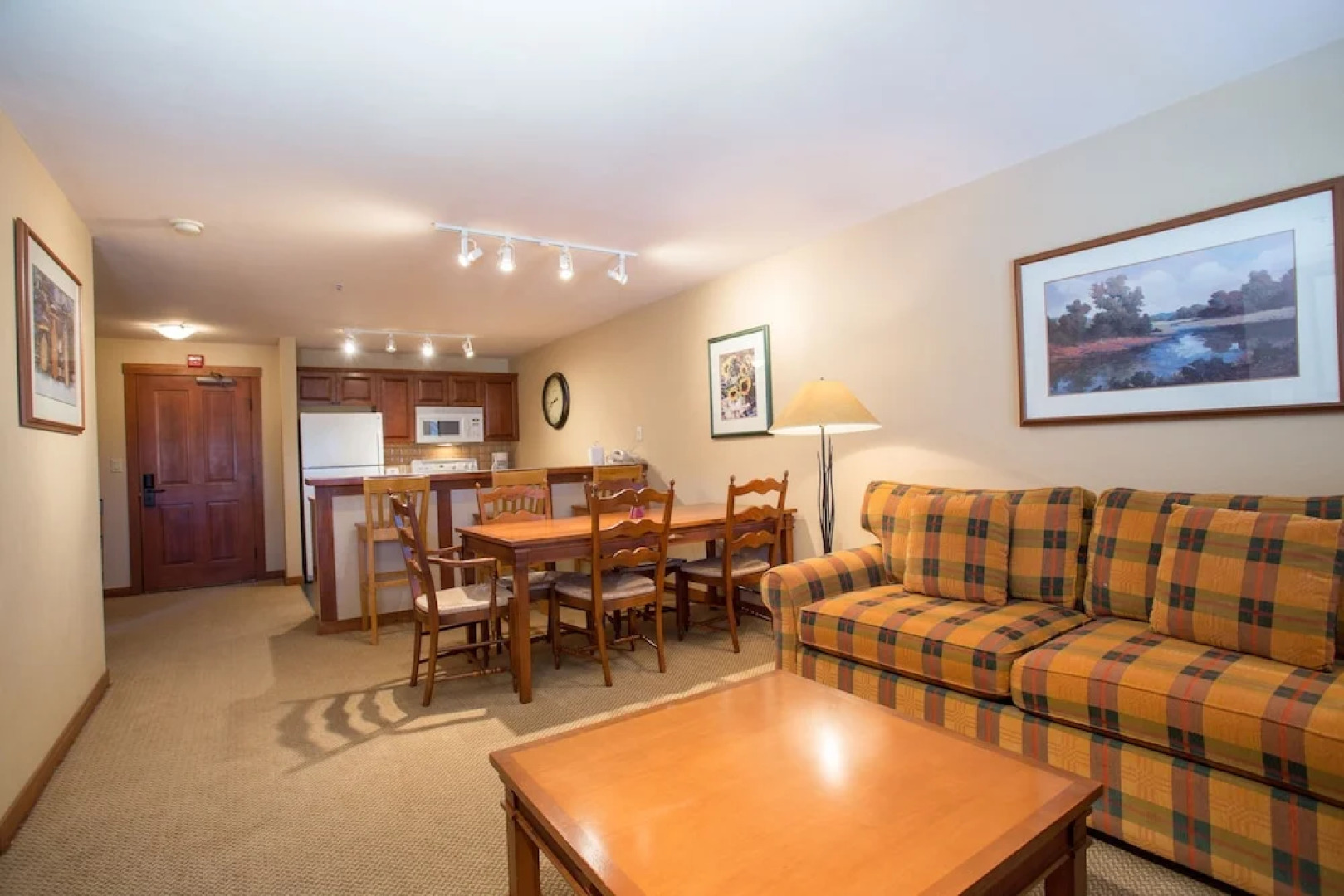3313 - One Bedroom + Den Standard Powderhorn Lodge 1 Condo by RedAwning
