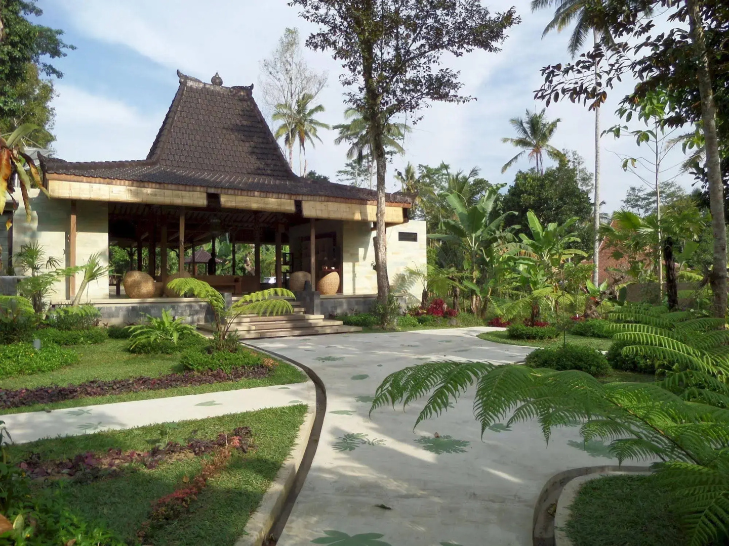 Senetan Villa and Spa Resort