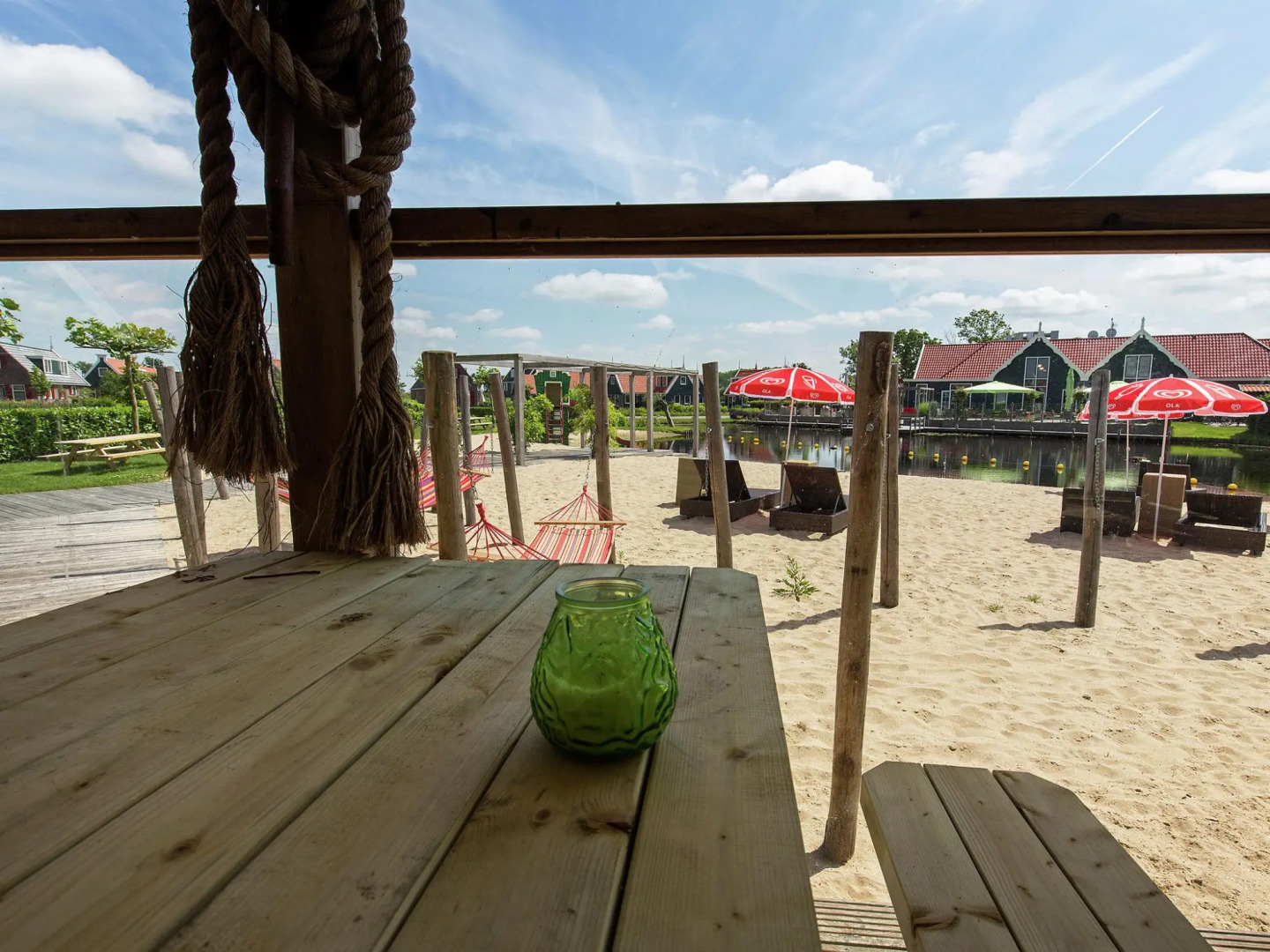 Chalet w/ Garden in Zaan Style