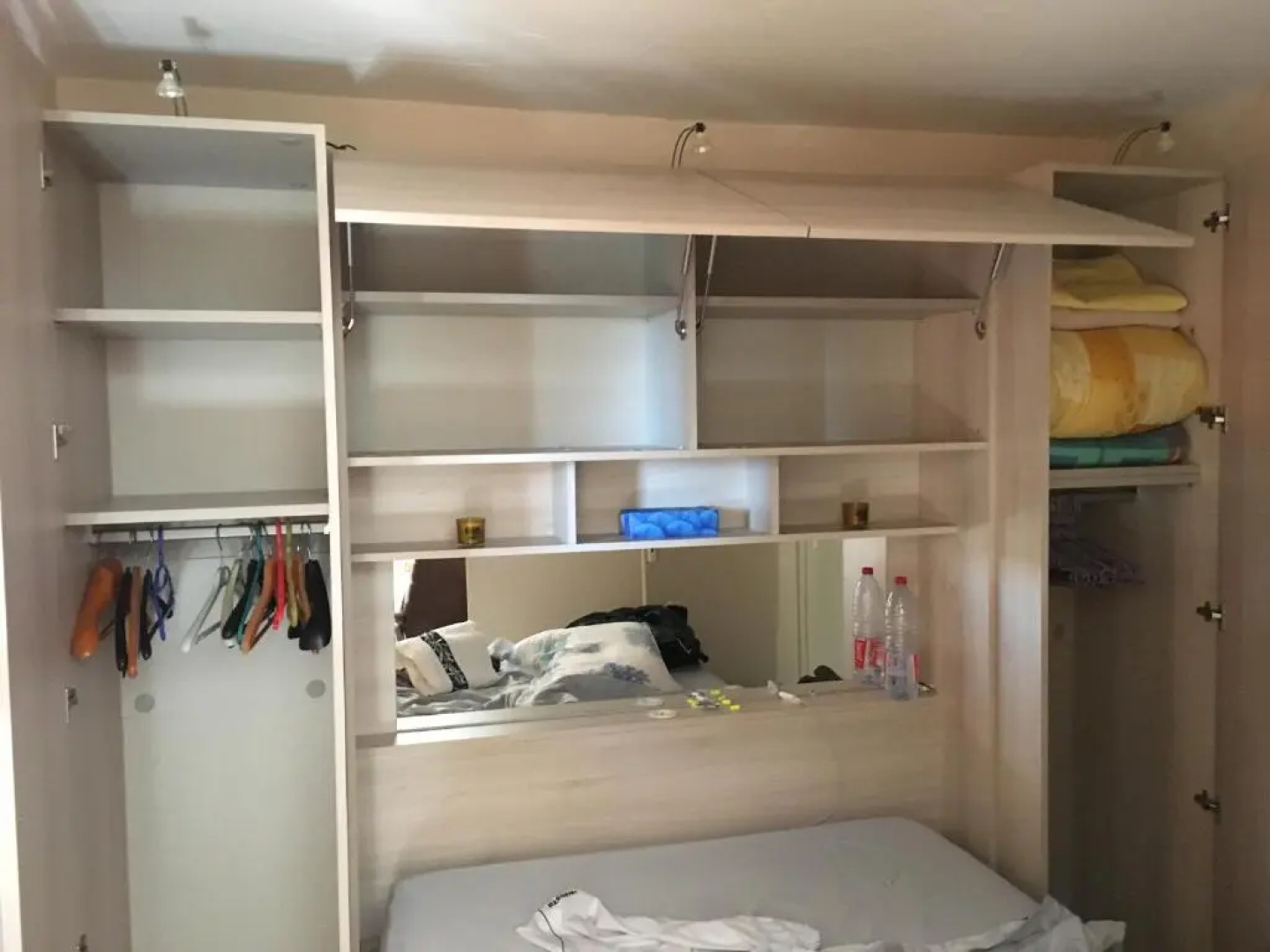 CAVALAIRE vue MER au loin MAISONNETTE TOUT ÉQUIPÉE POUR 4 PERSONNES AVEC PISCINE CLIM WIFI VÉLOS TV BARBECUES