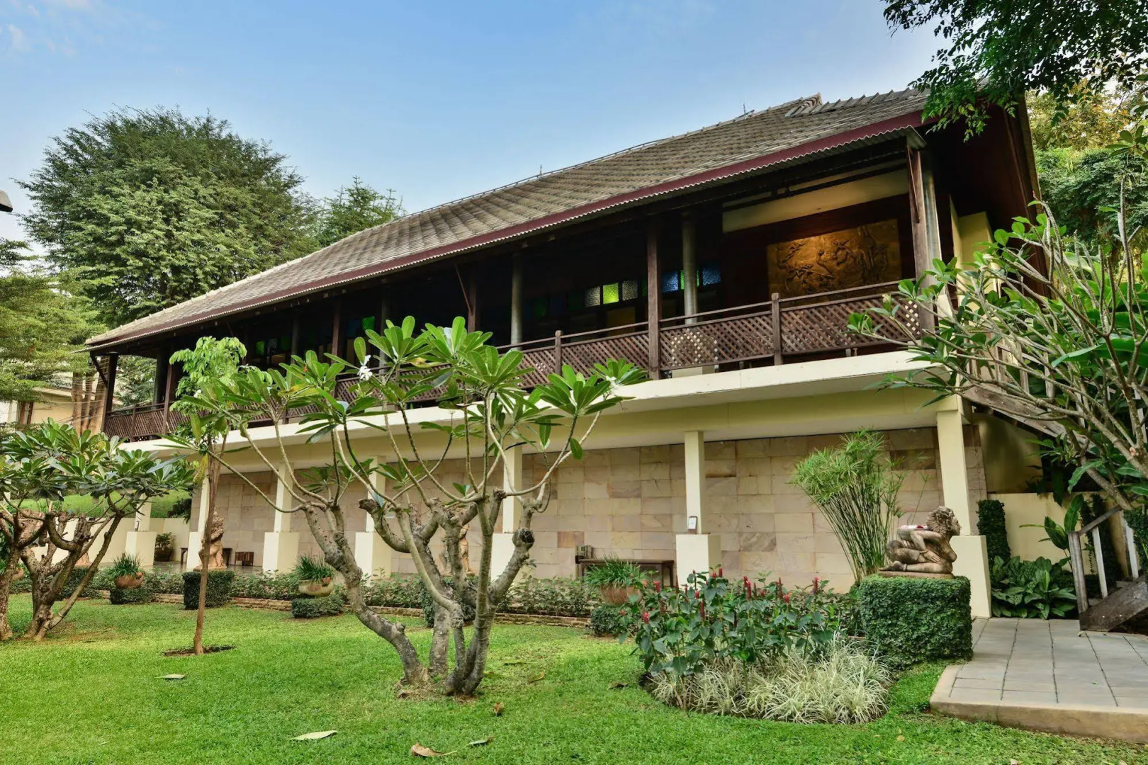 Royal Riverkwai Resort & Spa