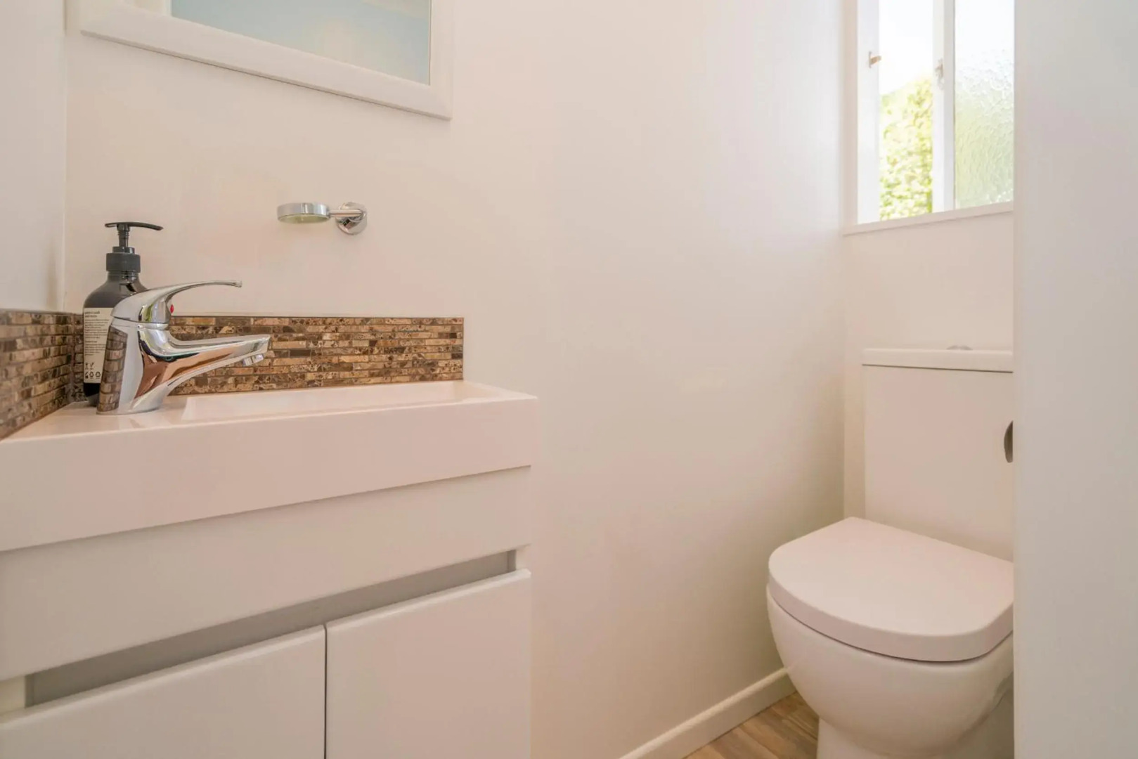 Magnolia Cottage - Kuaotunu Holiday Home