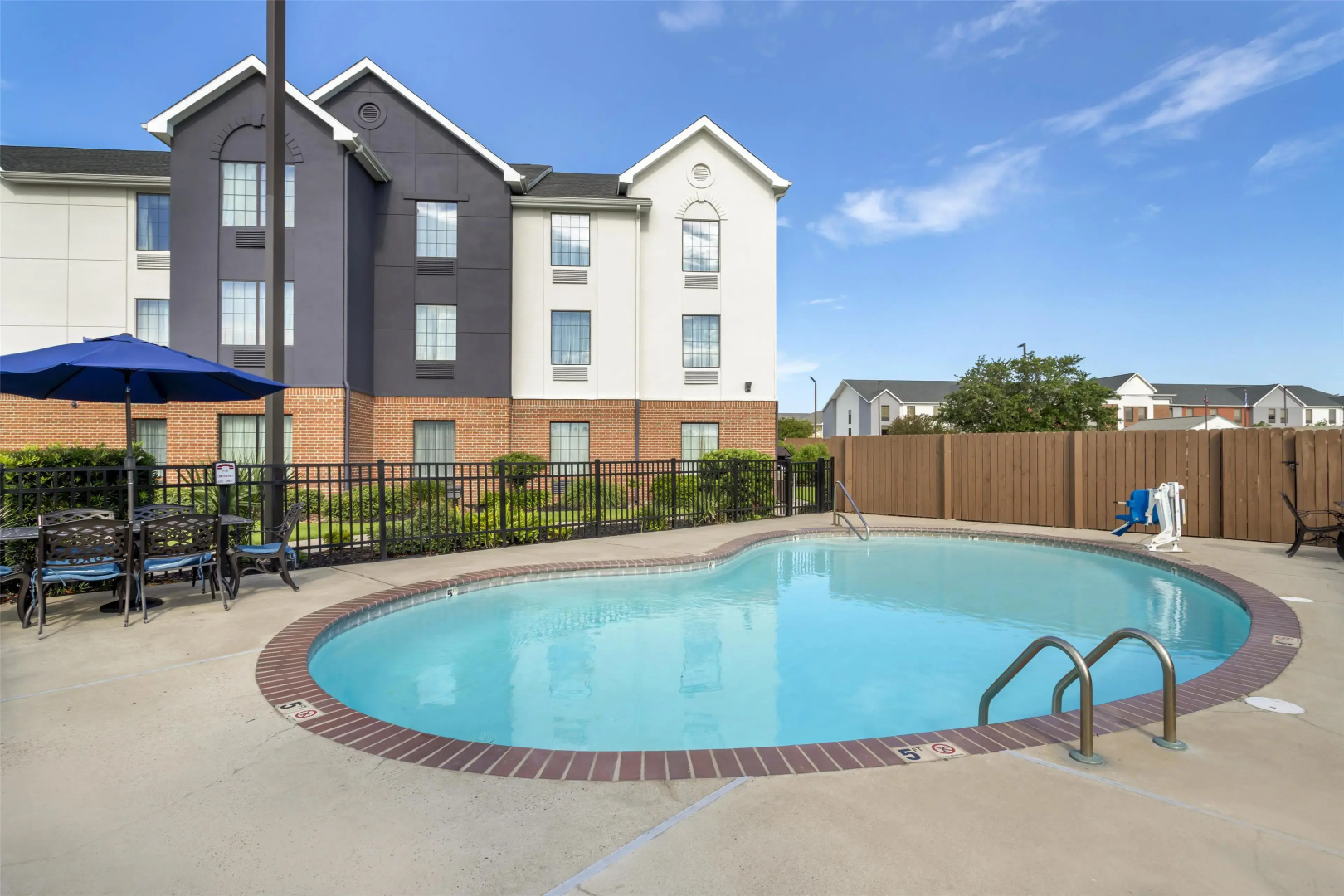 Best Western Plus Executive Hotel & Suites