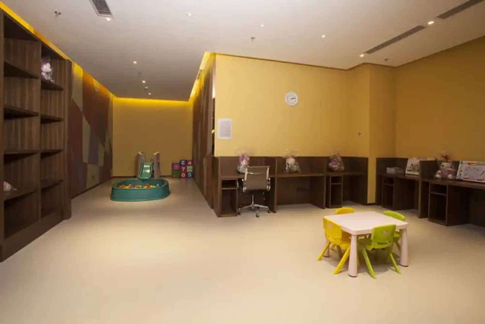 Lee Garden Service Apartment