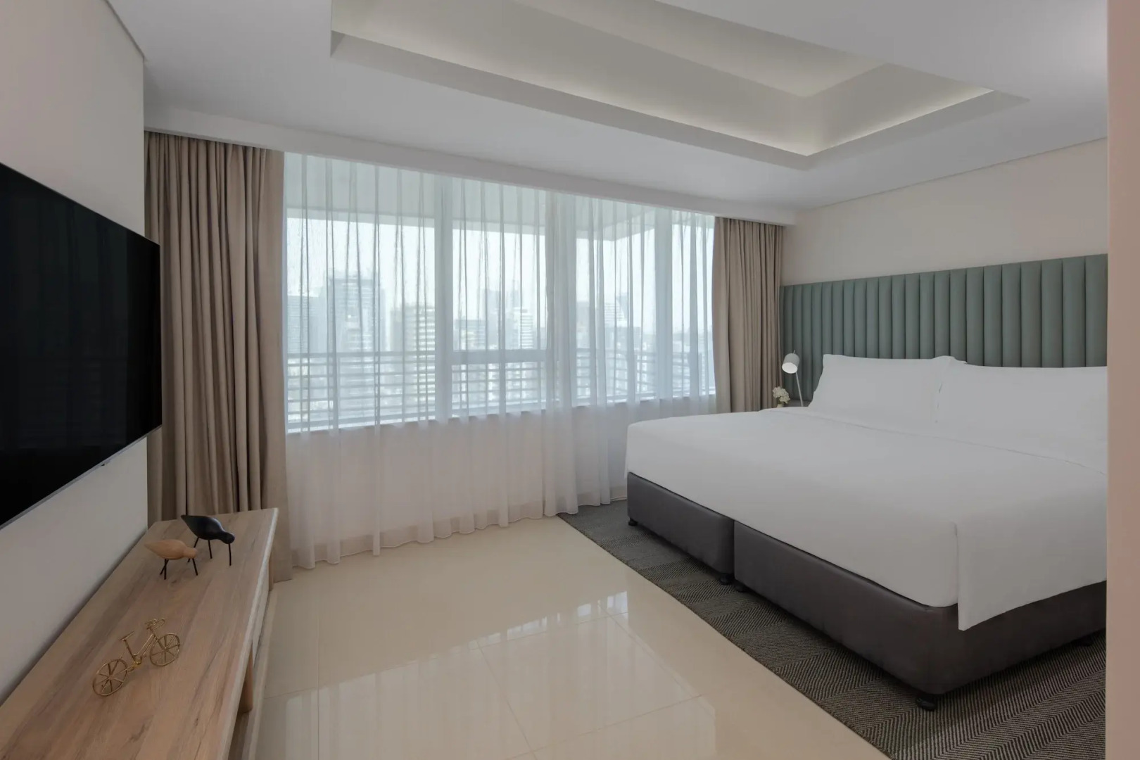 Staybridge Suites Dubai Internet City, an IHG Hotel