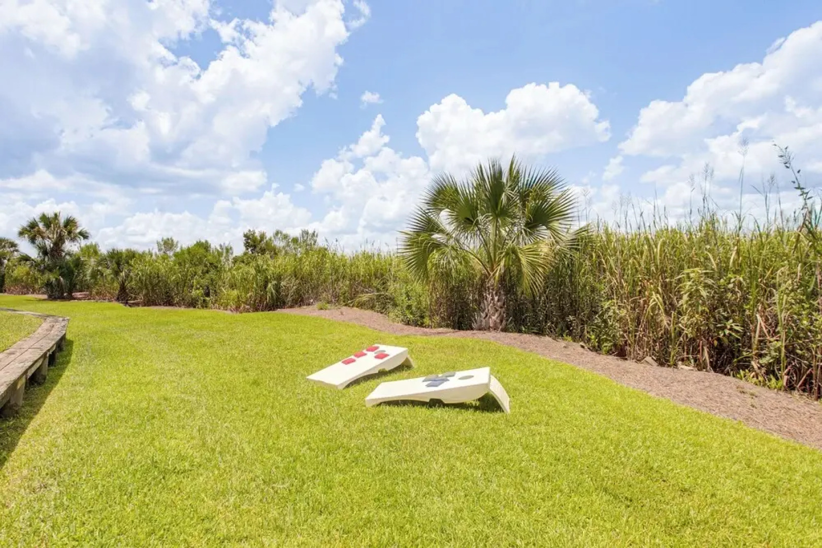 Darien Condo w/ Boat Dock Access: Walk to Downtown