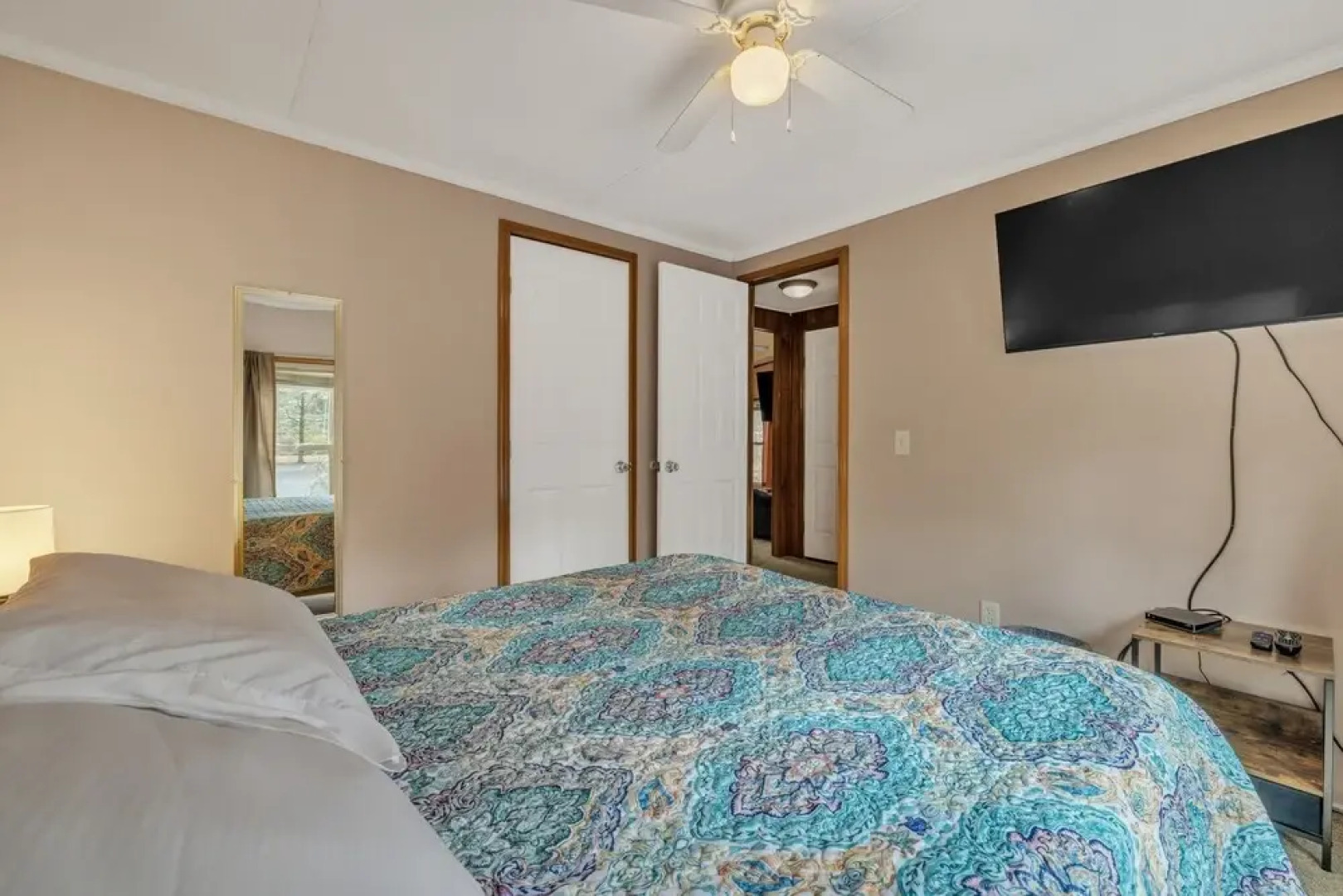 Pocono Family Home With Lake Access & Fire Pit! Pet Friendly! 3 Bedroom Cabin by Redawning