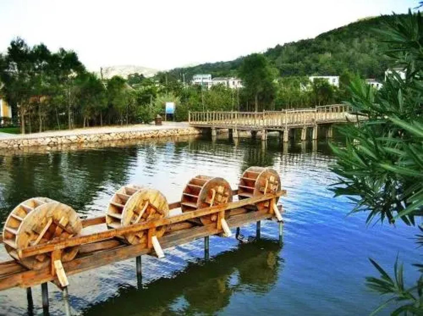 Freedom Bay Yujia Inn