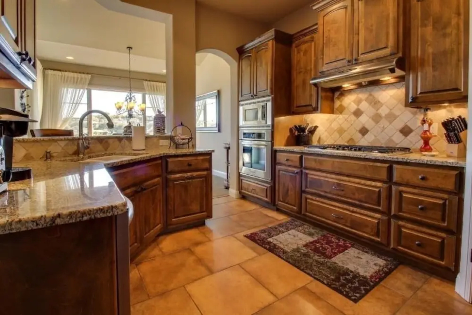 Living Local Lakeway Cove 2 Bedroom Condo