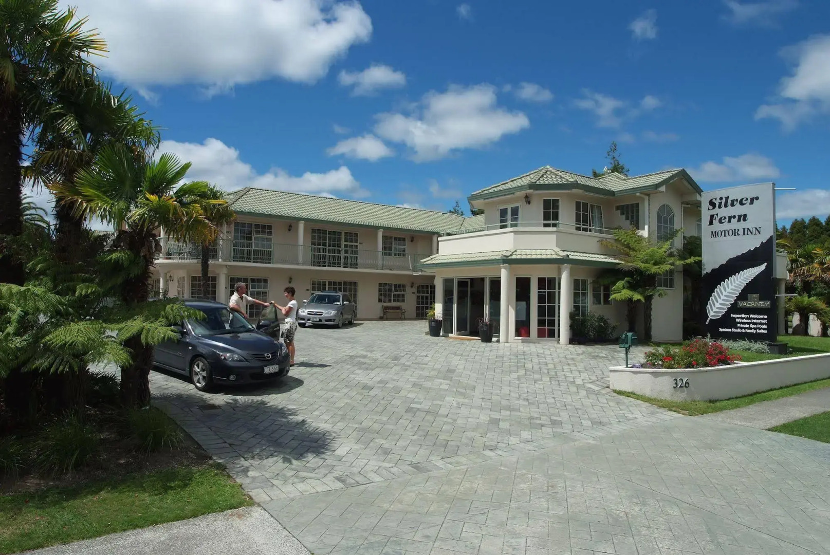 Silver Fern Rotorua Suites & Spa