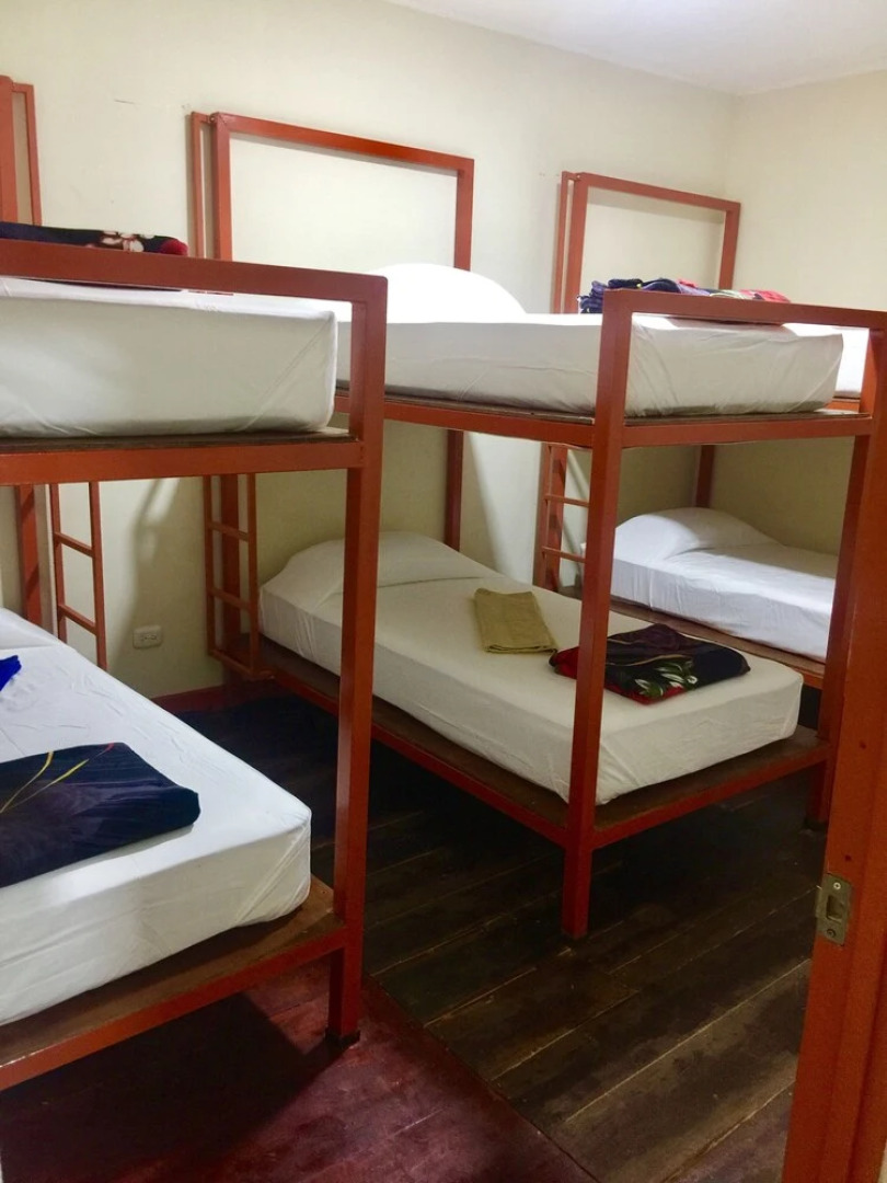 Hotel Bristol San Jose - Hostel