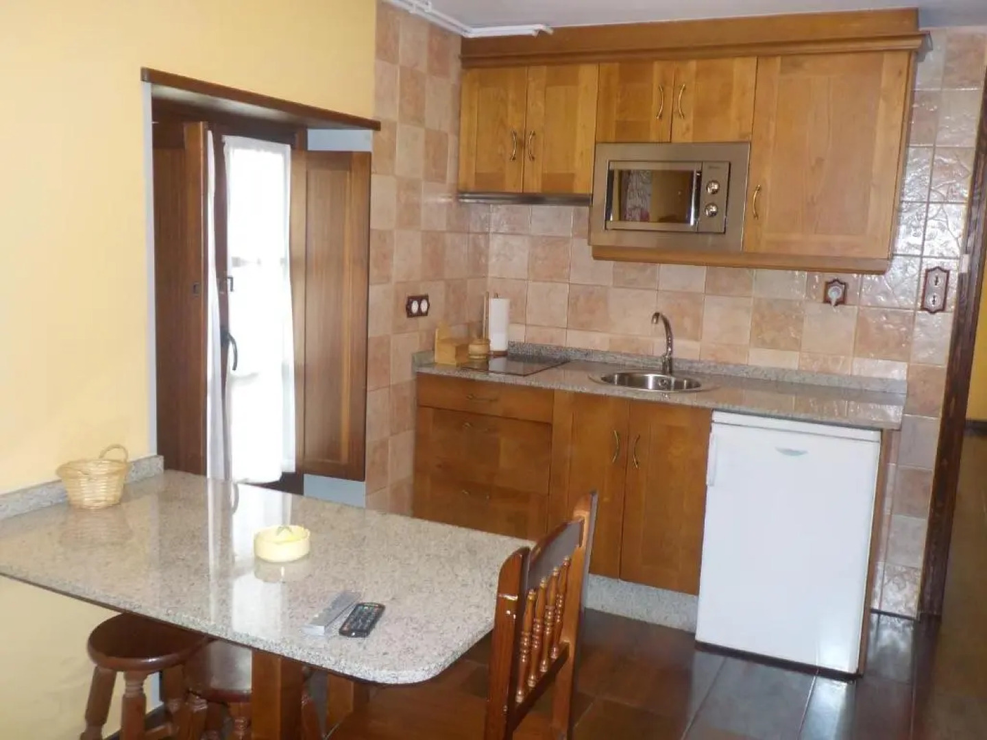 Apartamentos Rurales La Husteriza