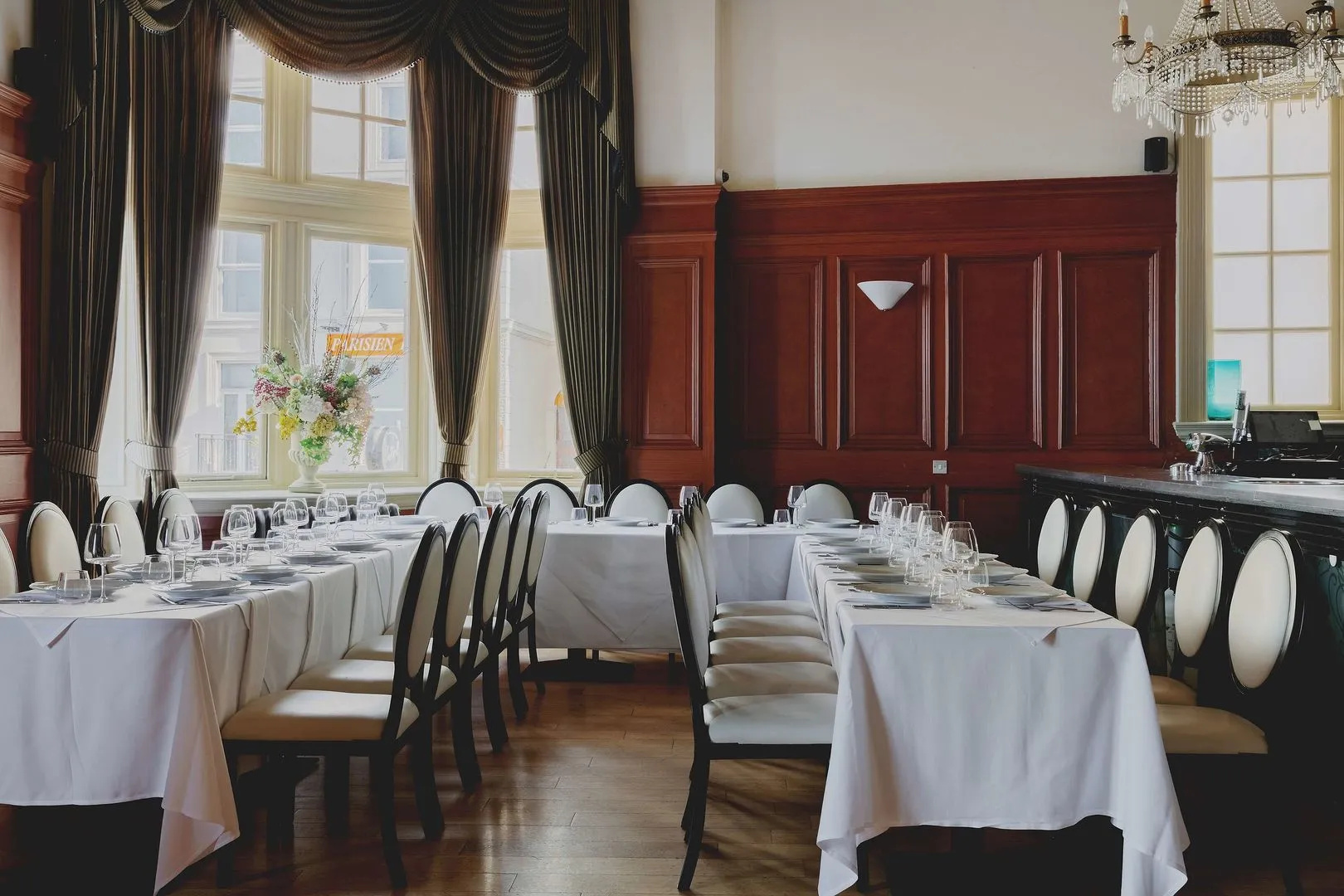 Queens Hotel