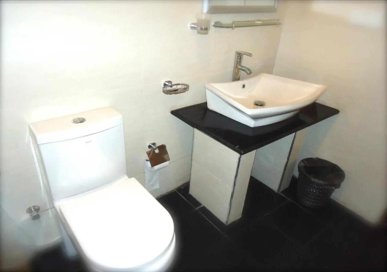 Palm Grove Holiday Inn