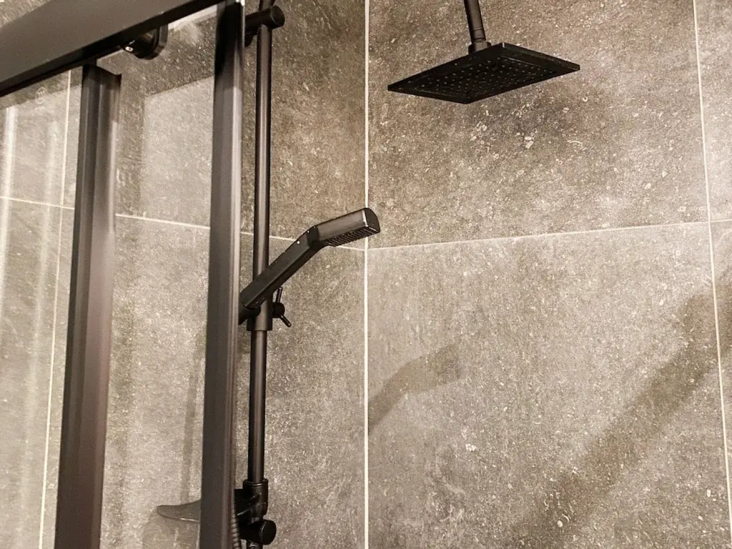 Holiday Home Rheezerveen With Sauna & Hot Tub