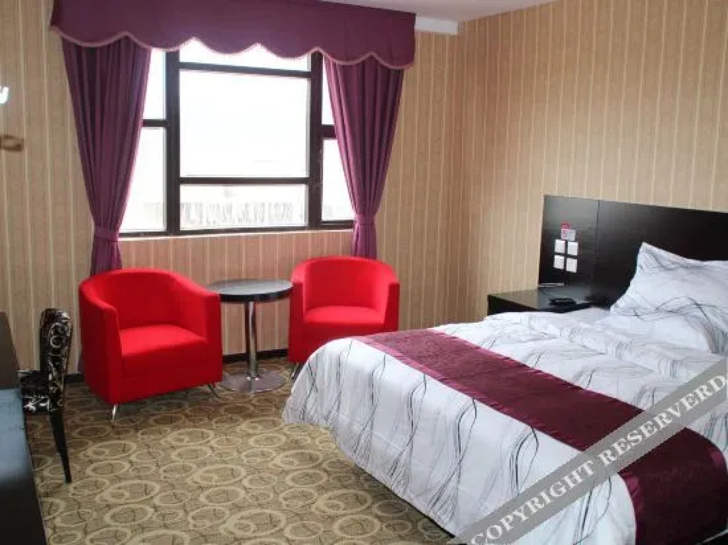 City Hotel