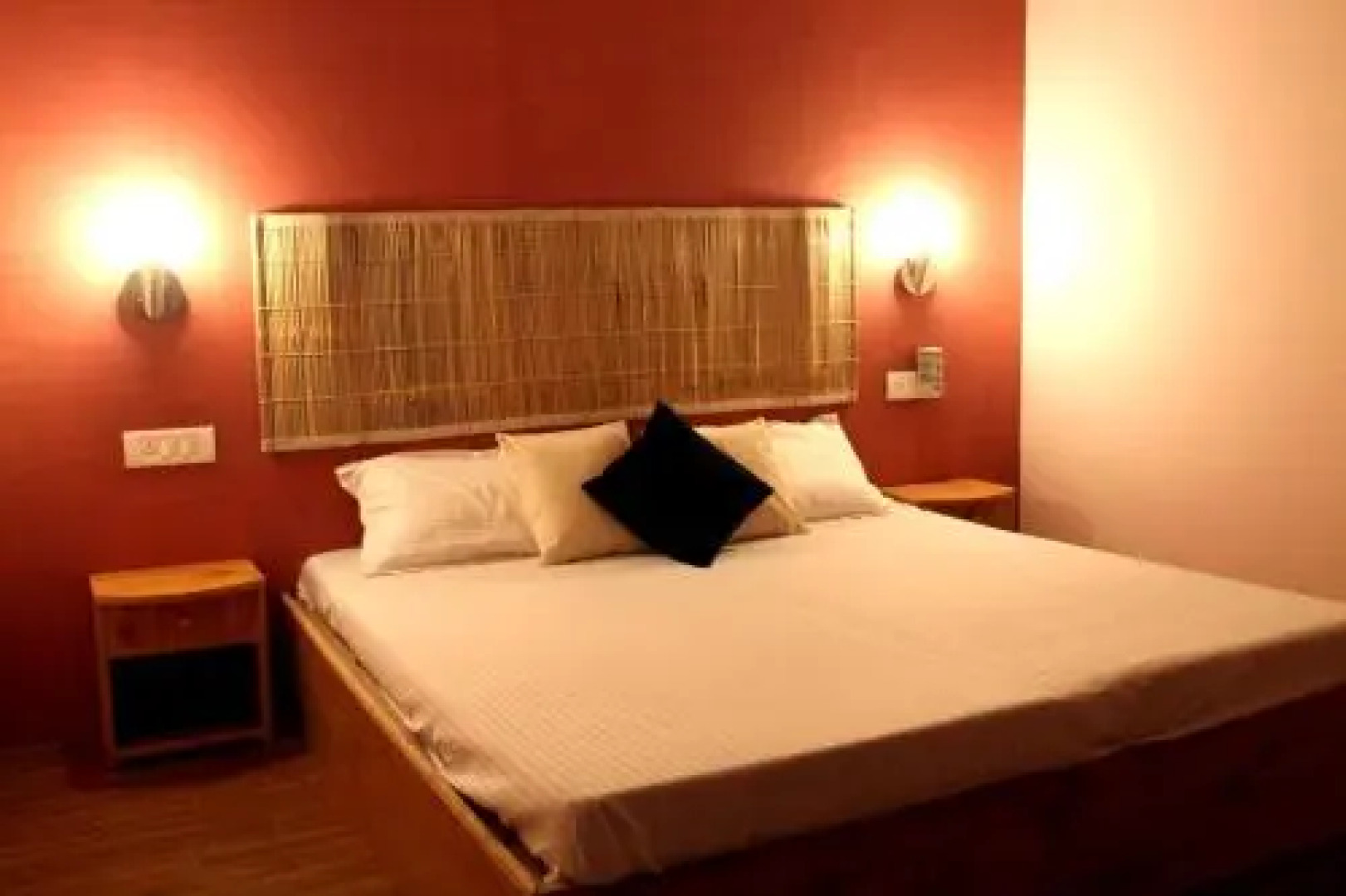 Bro's Backpacker's Fraternity House