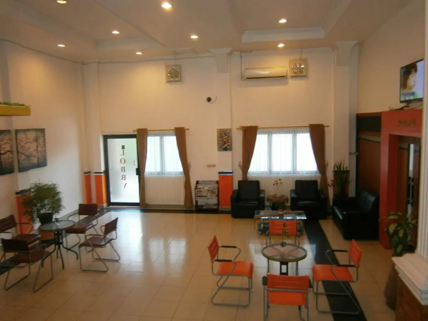 OYO 843 Pasadena Hotel