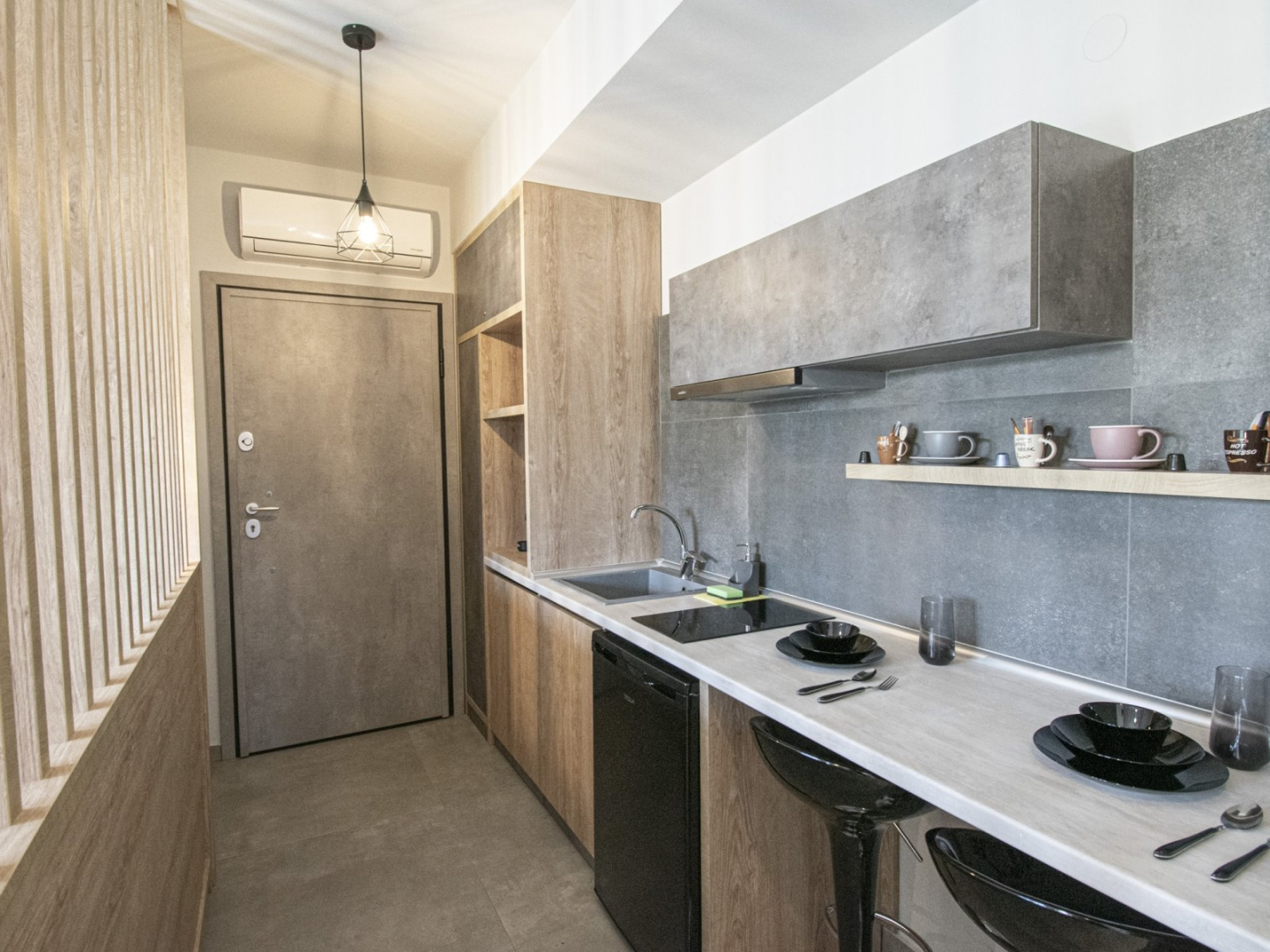 TheaSea Luxury Suites- Studio Suite 2