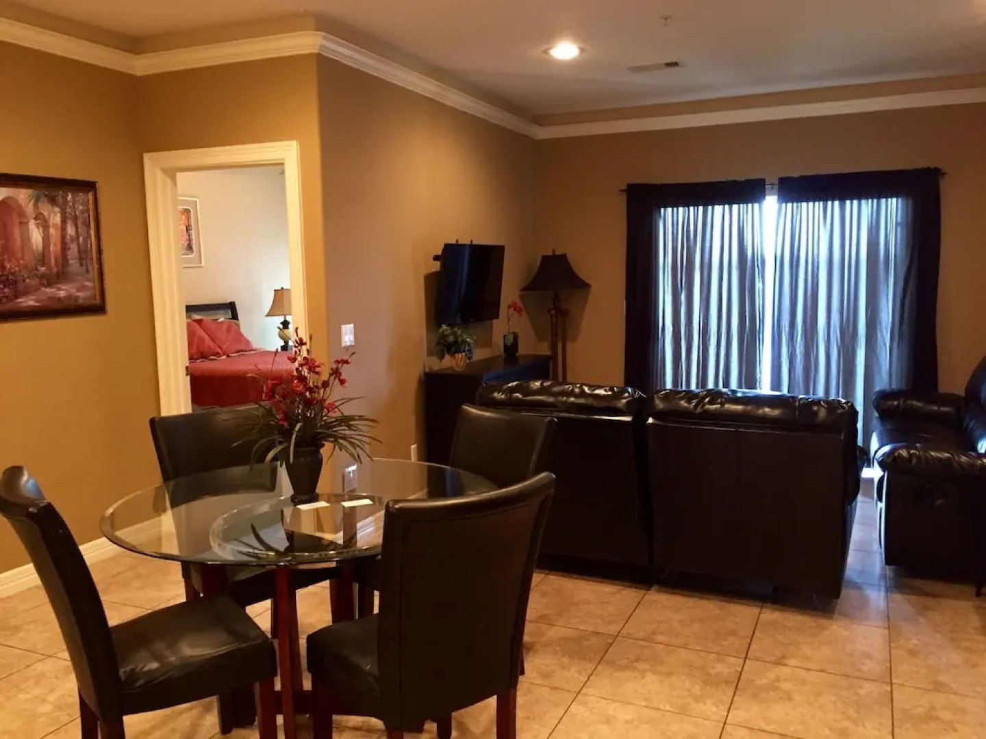 Southern Empress Lakeside Condominiums