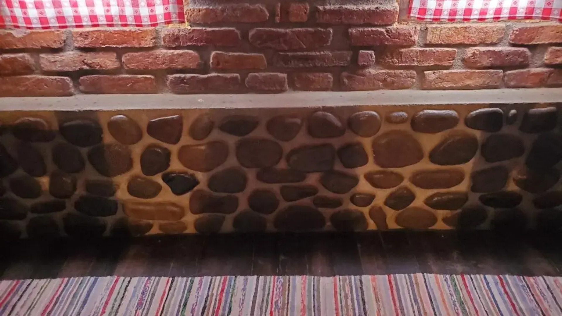 Casa Rustic Fehér & Fekete Vendégházak