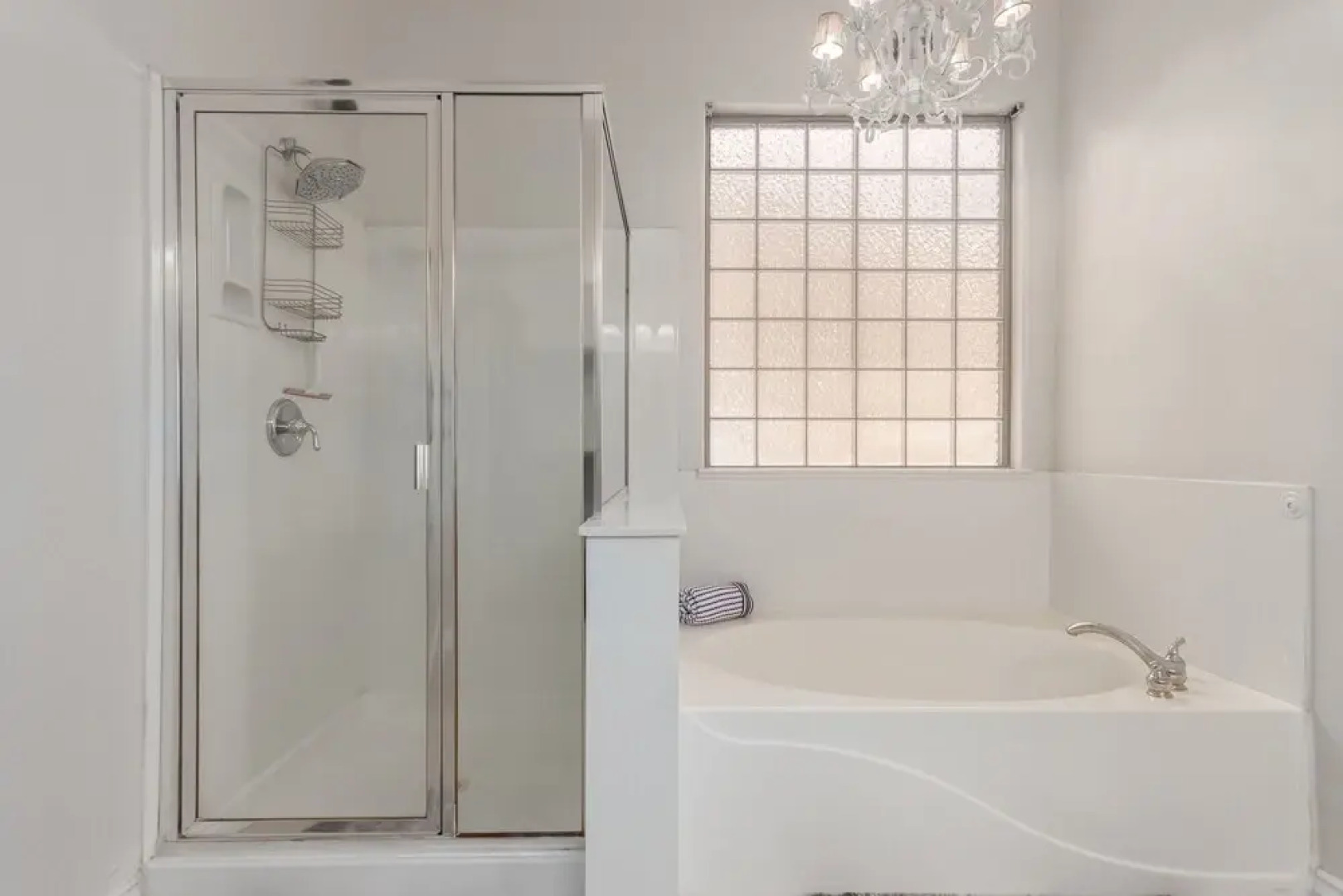 Dublin Gilbert 4 Bedroom Home by RedAwning, Gilbert