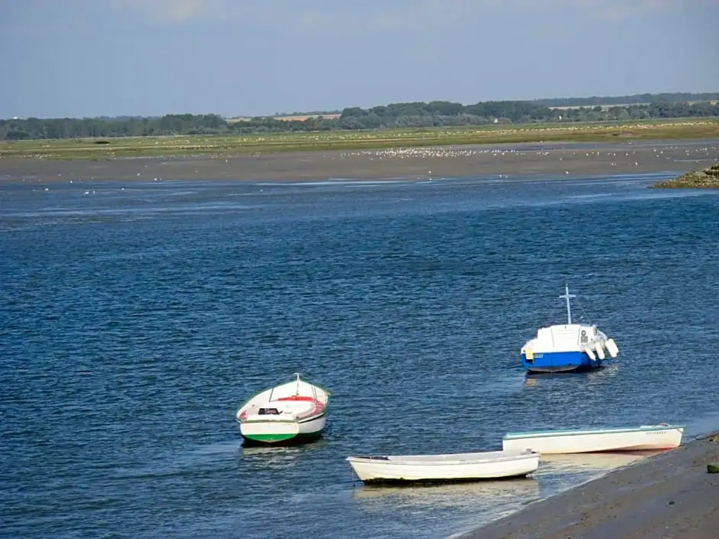 Les Chambres dEbalet