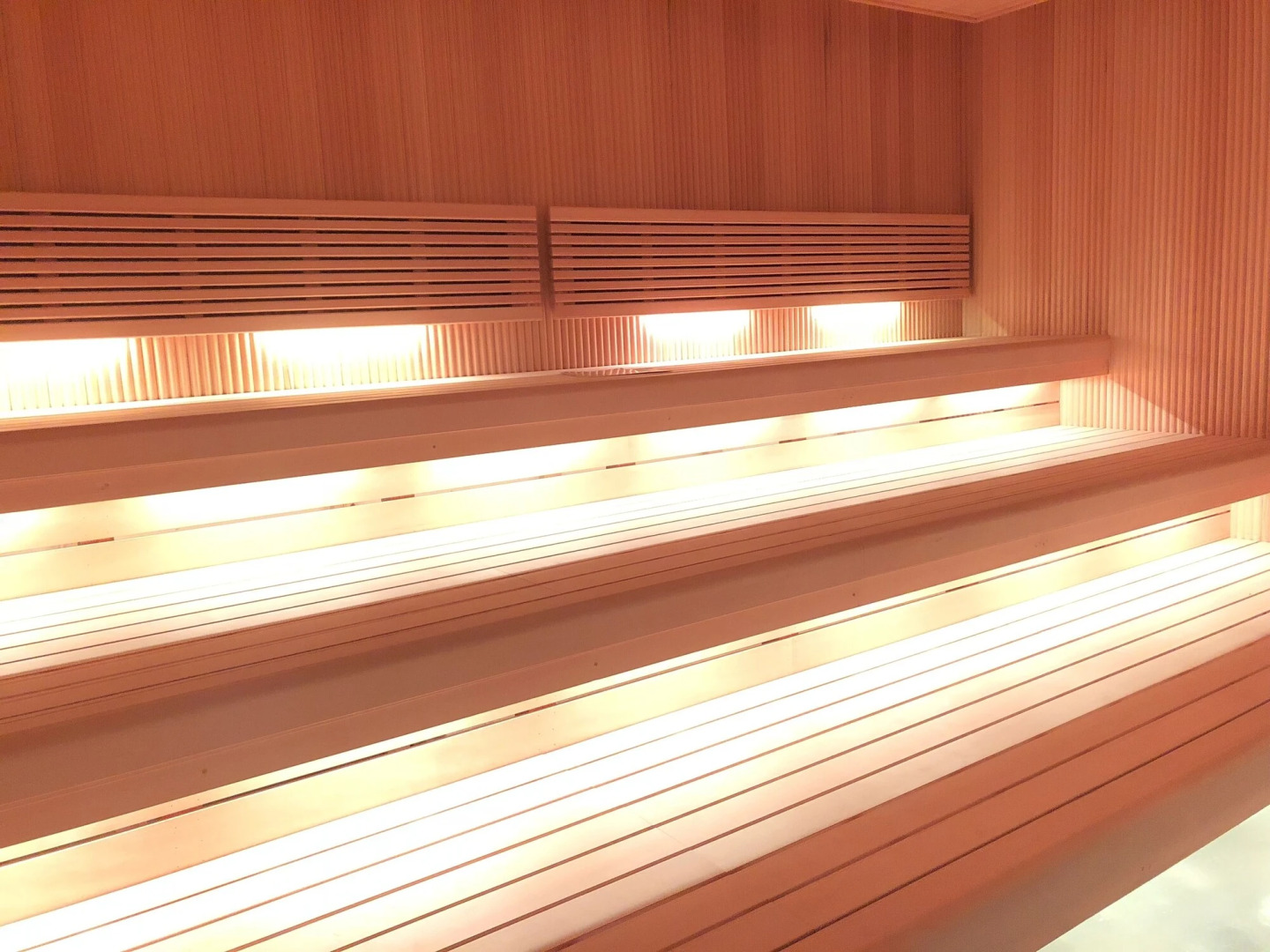 Capsule inn Osaka - Caters to Men