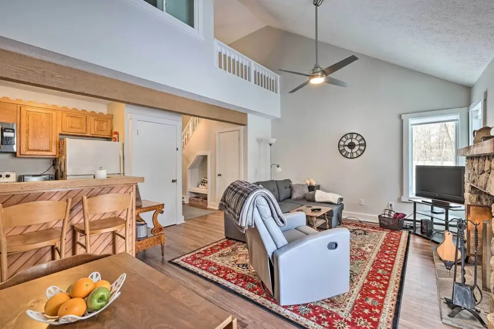 < 1 Mi to Jack Frost: Lake Harmony Townhome!