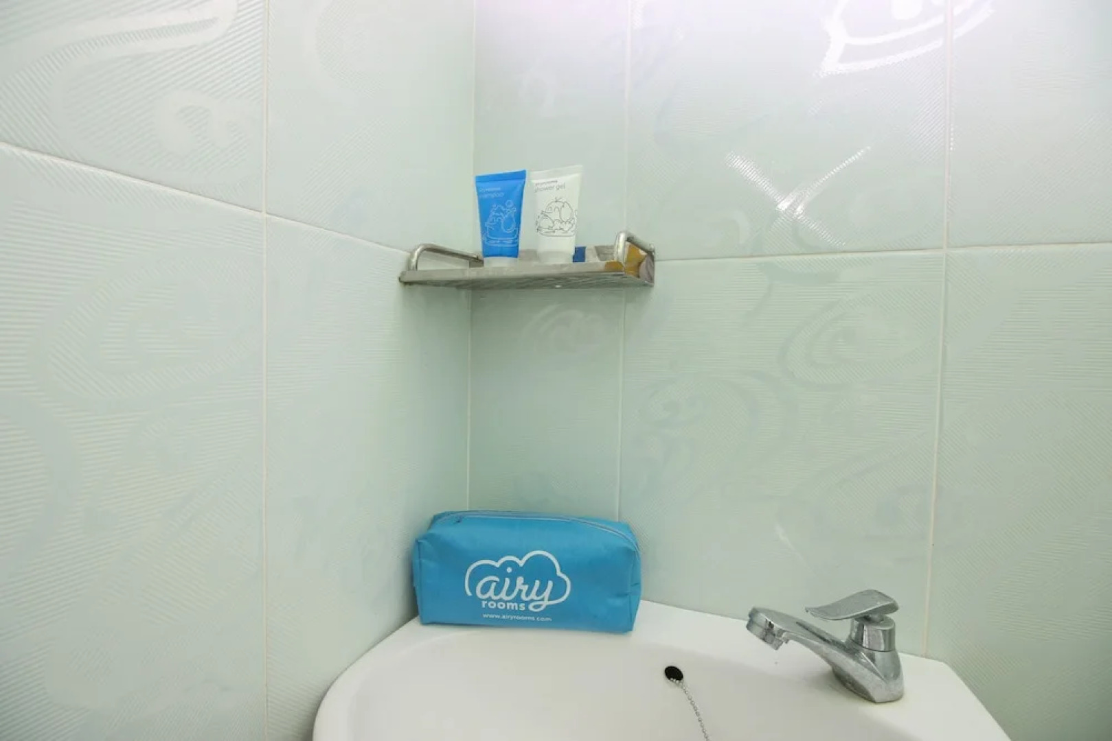 Airy Bandara Adi Soemarmo 3 Solo