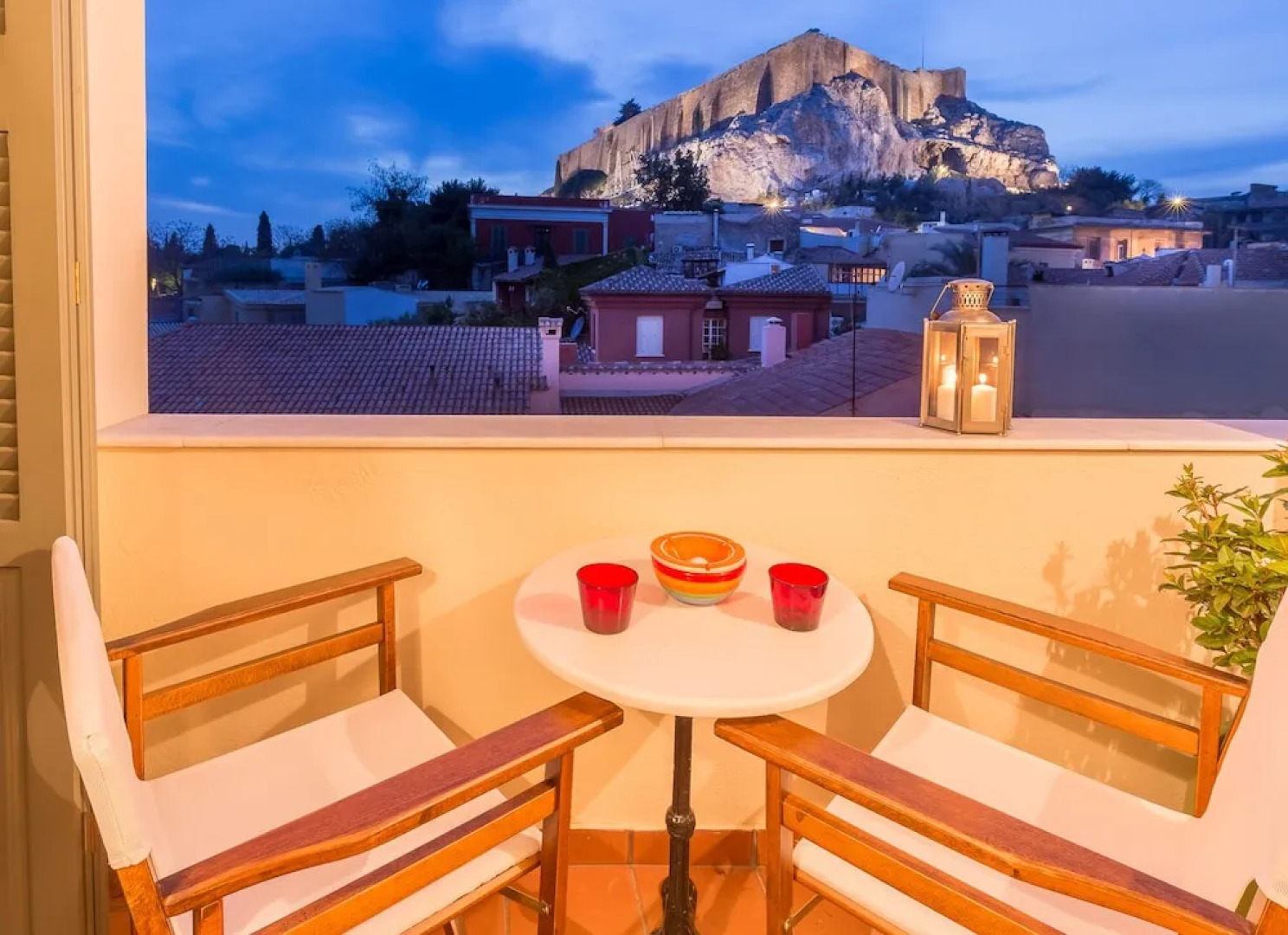 Neoclassical res w/ Acropolis View