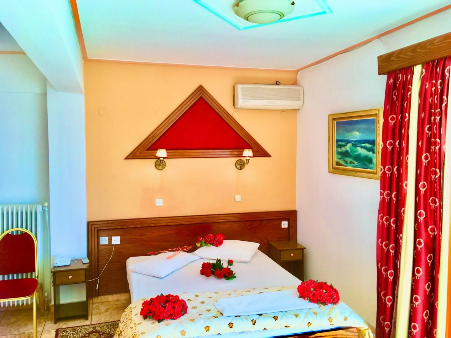 Aiolos Hotel
