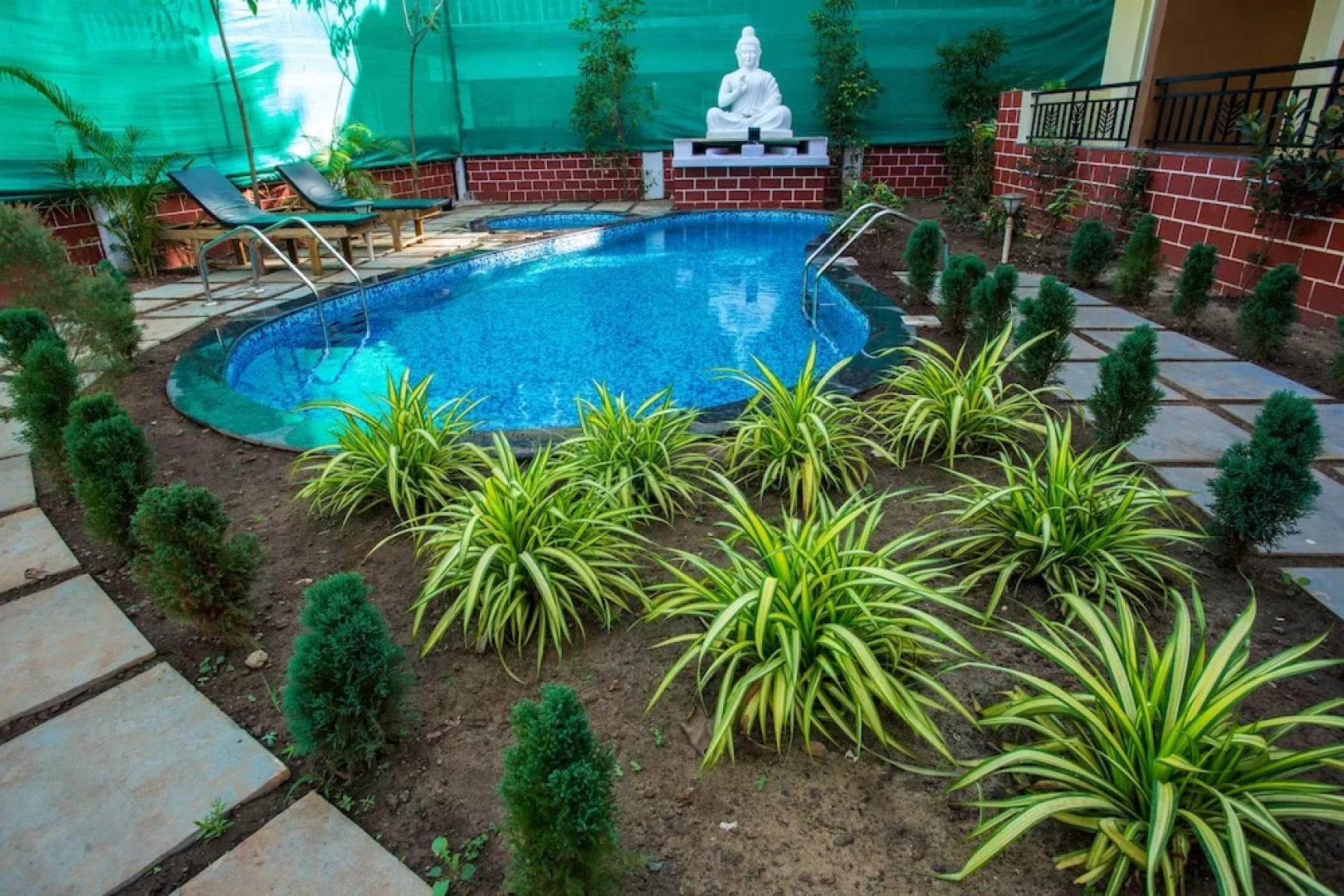 Mariners Bay Suites