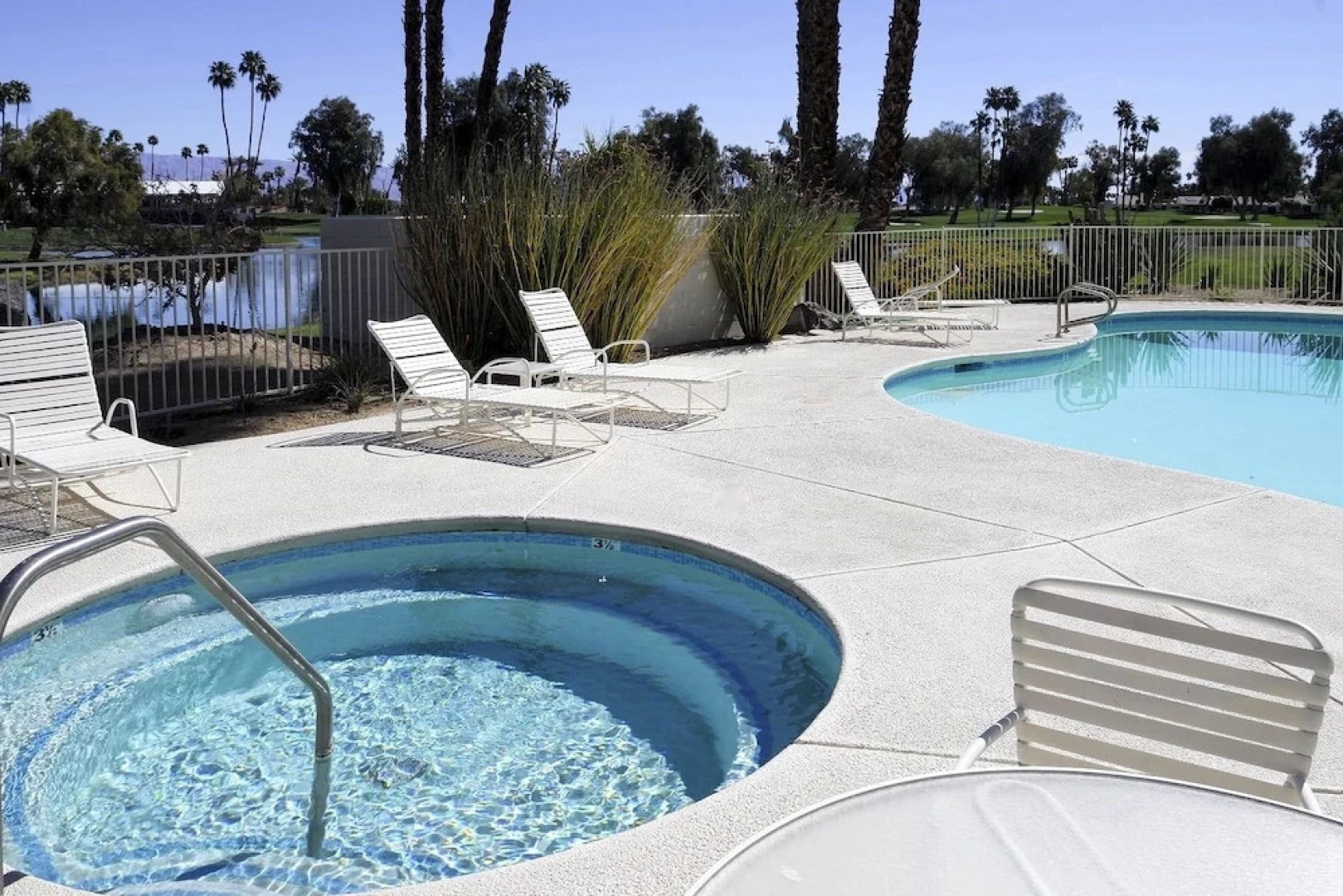 Sleek Rancho Mirage Villa: Patio, Pool, Golf!