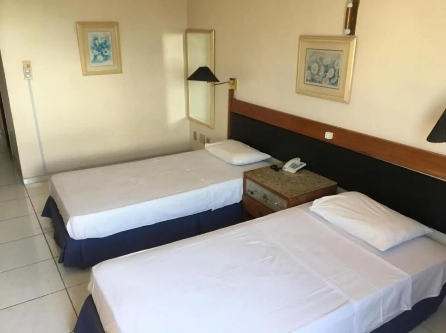 Taj Mahal Continental Hotel