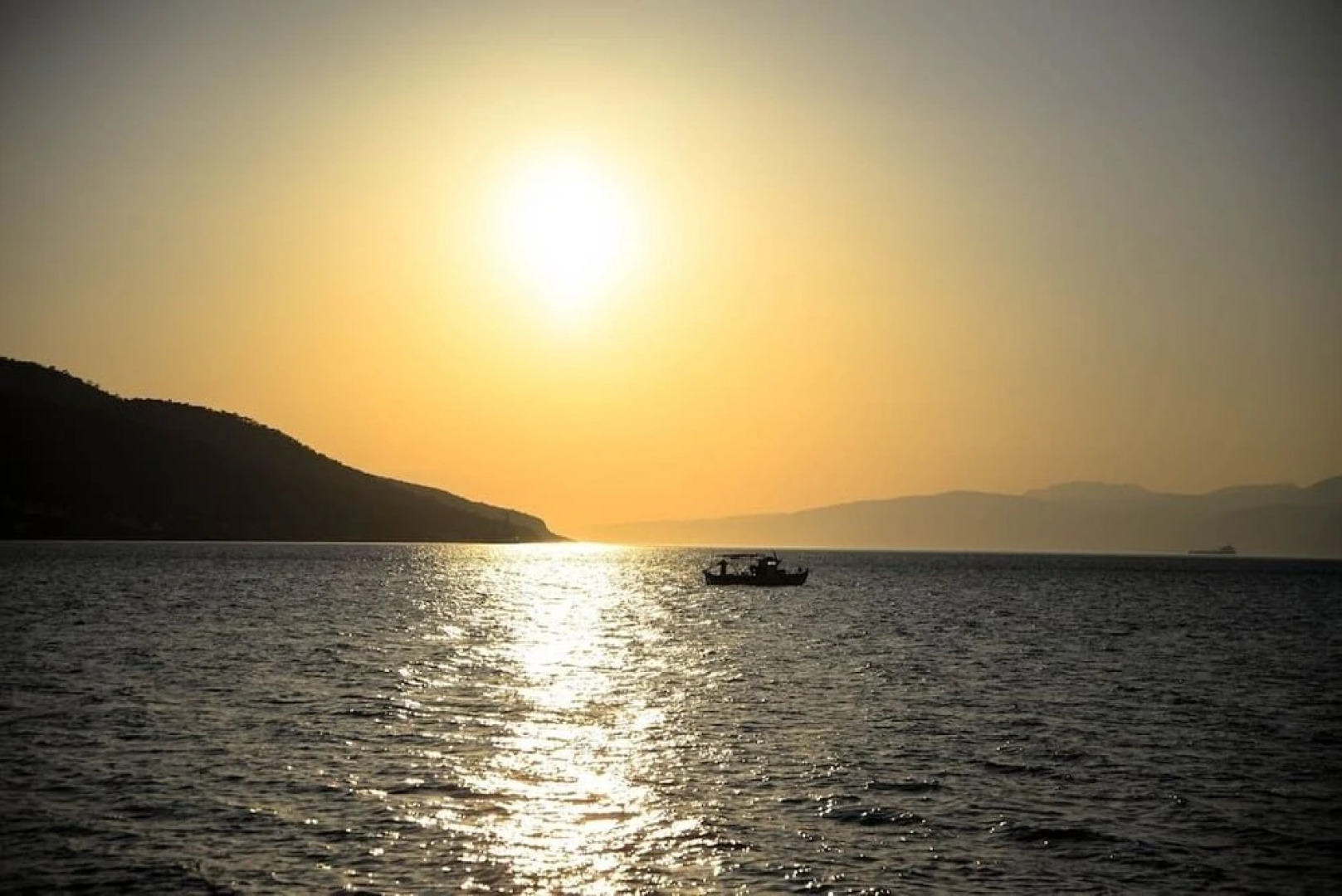 Aias Luxury Flat - Perfect Location