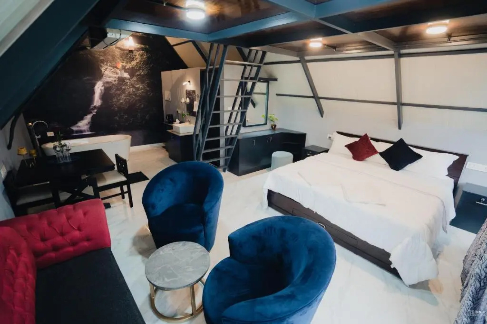 Holistic Stay Eco Resort & Ayurvedic Retreat