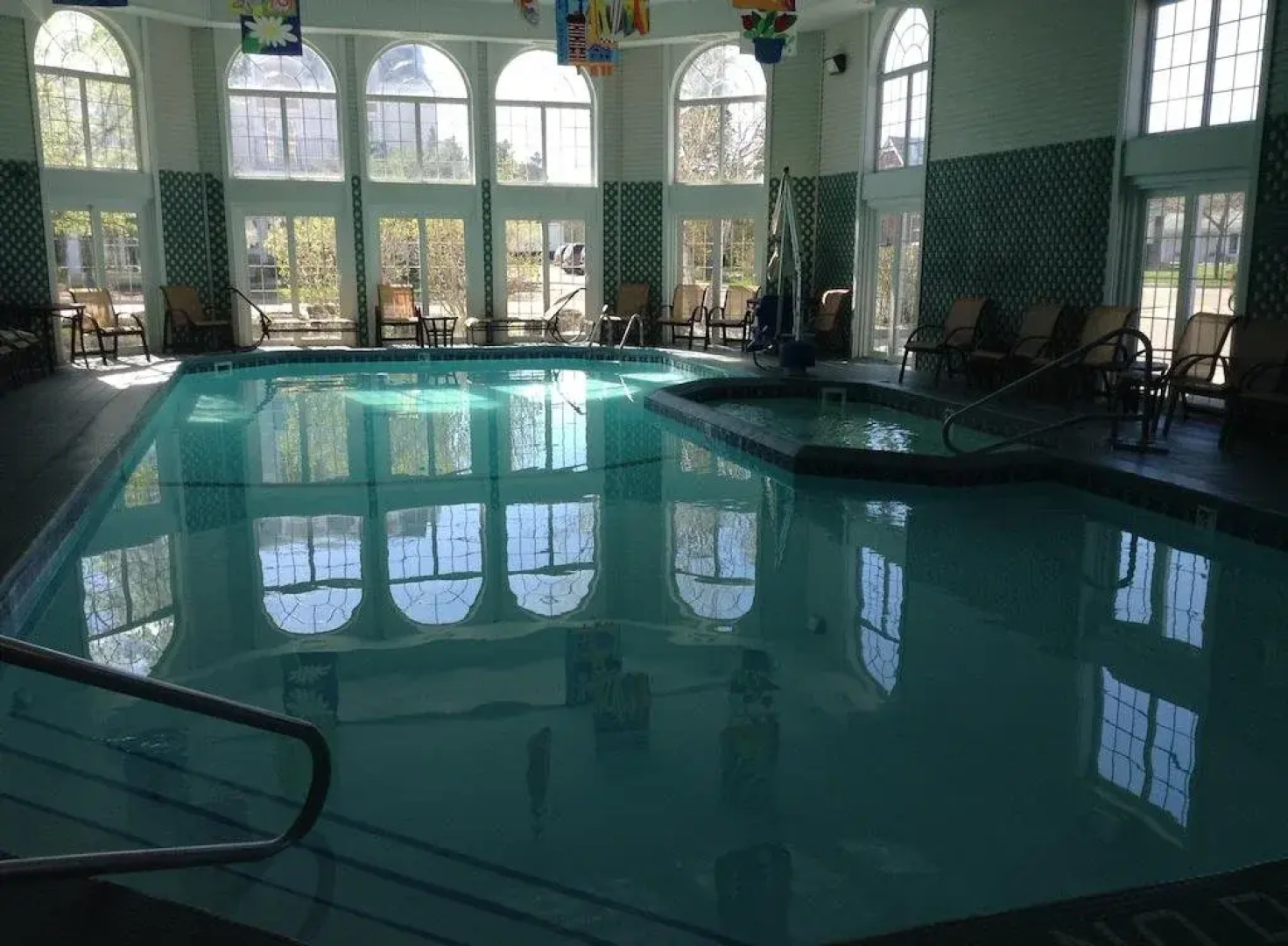 Hamilton Inn Select Beachfront Mackinaw City