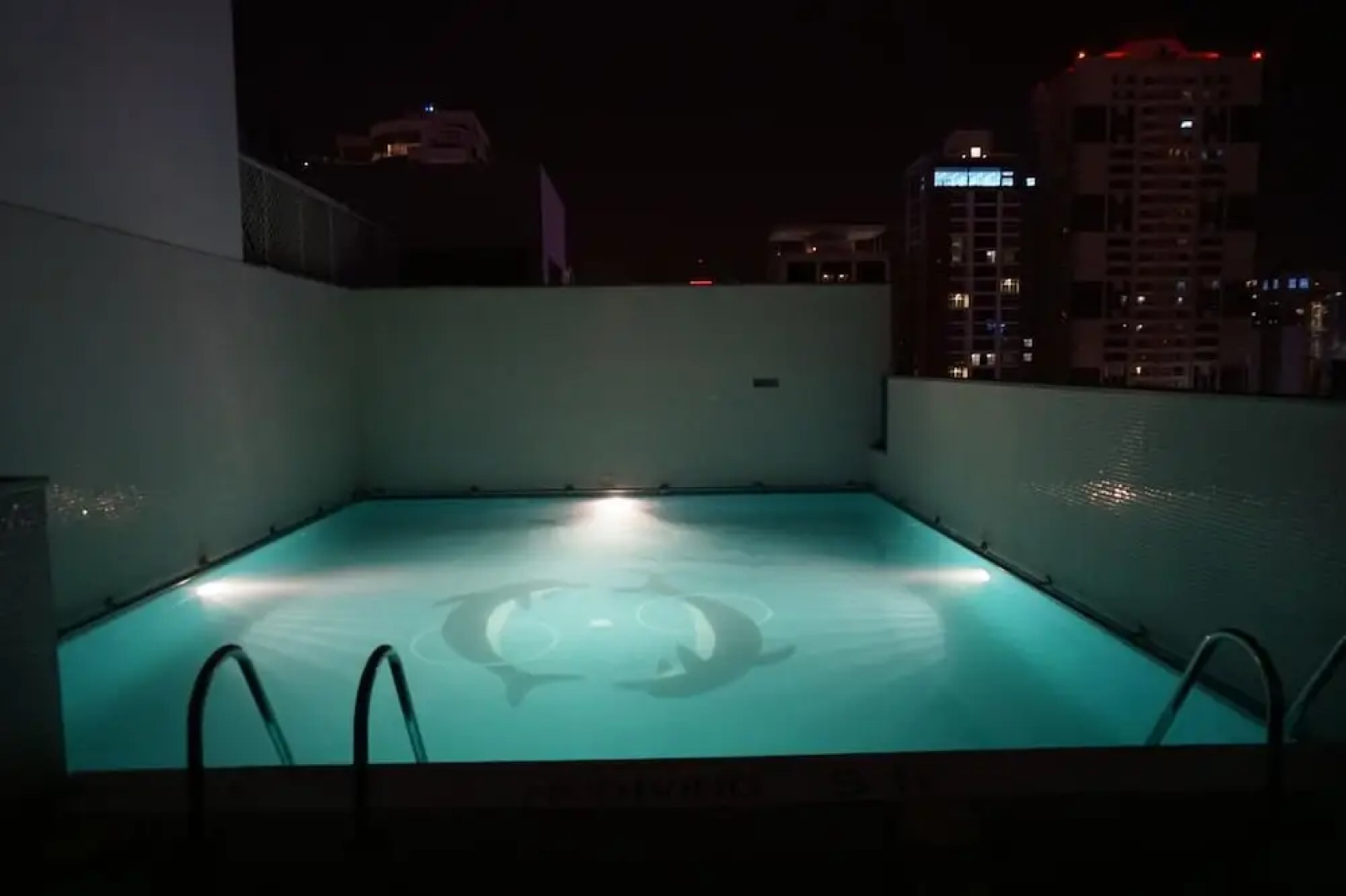 Elite Five Apartments