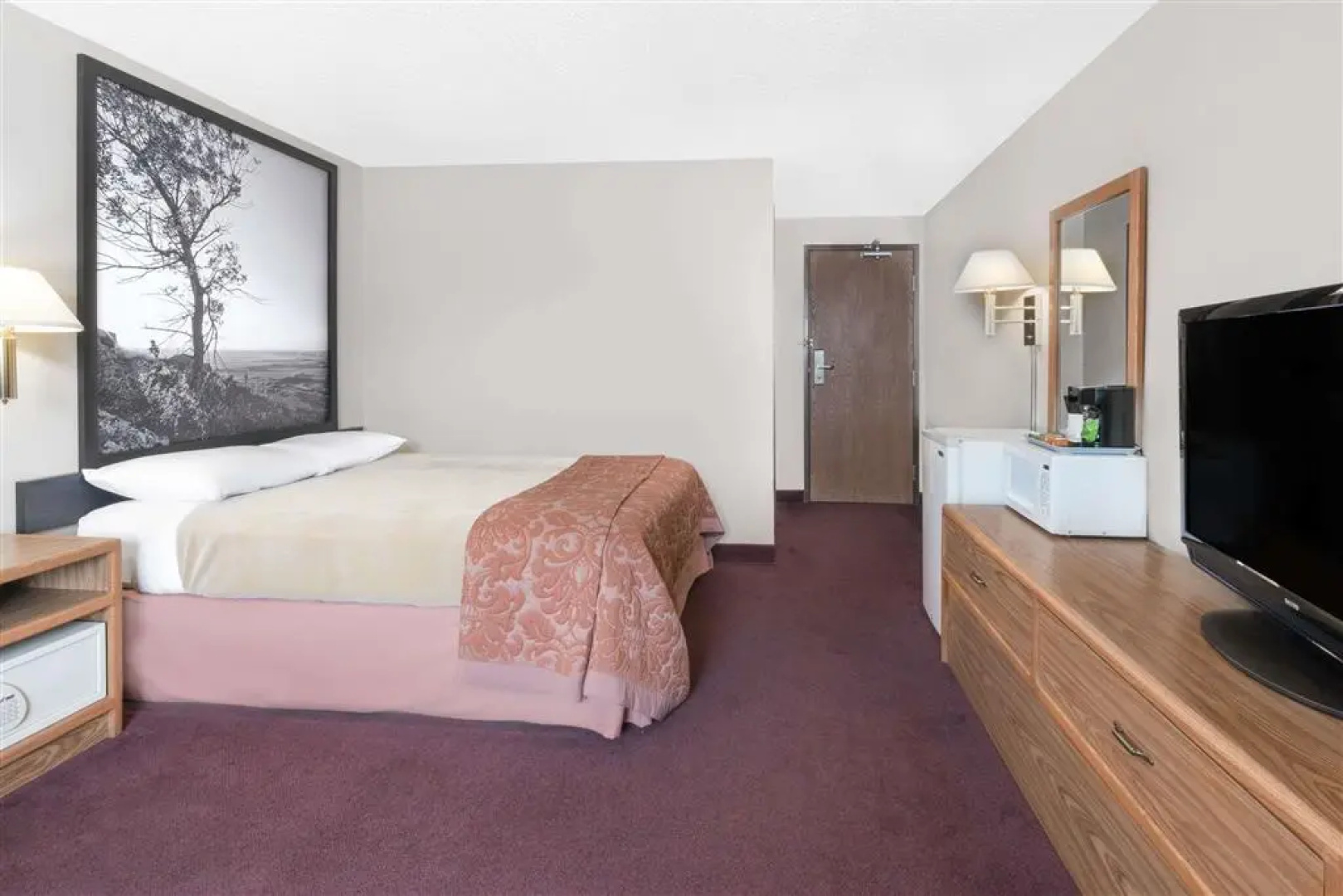 Super 8 By Wyndham Valley City