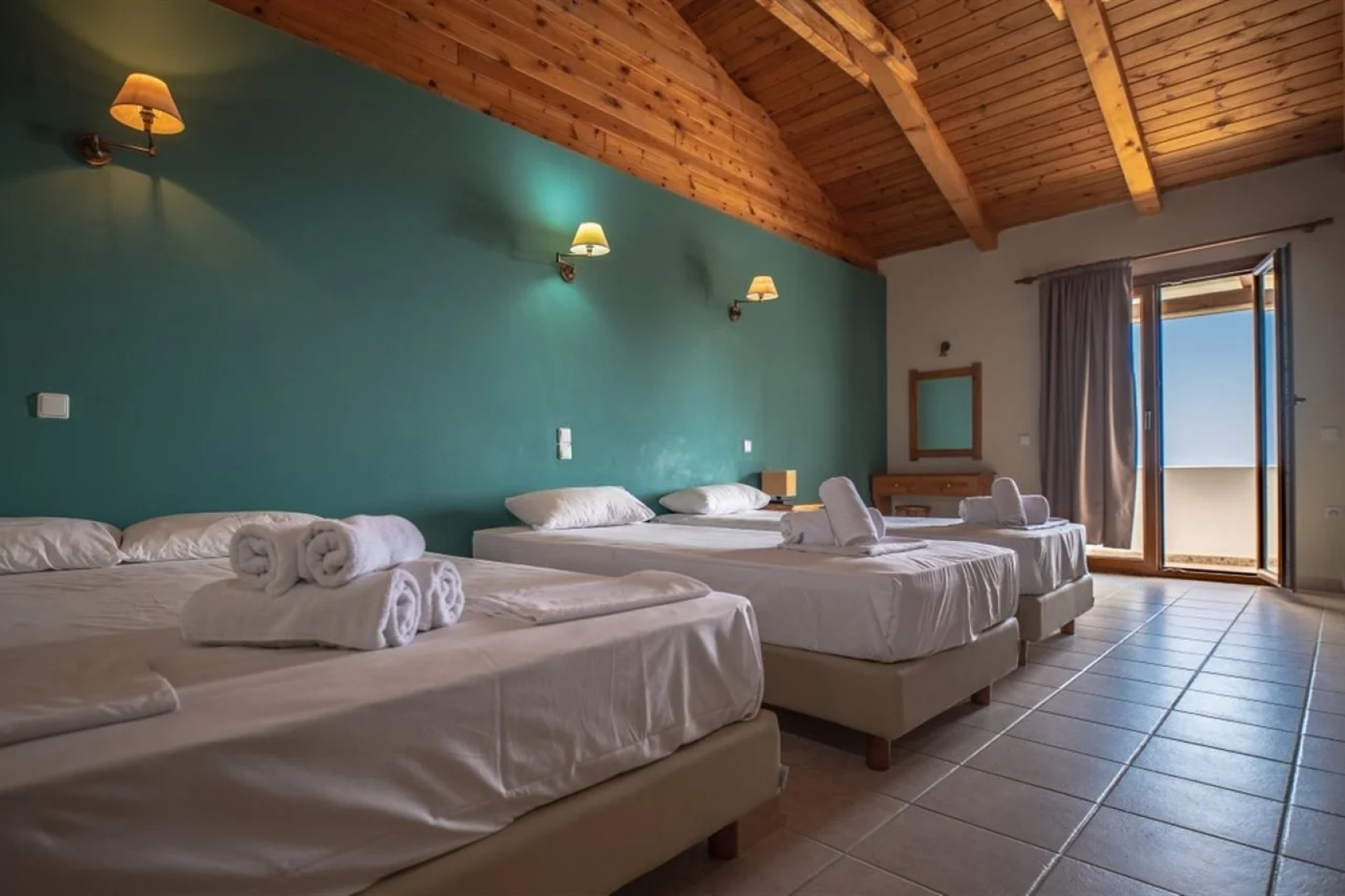 Porto Zorro Beach Hotel