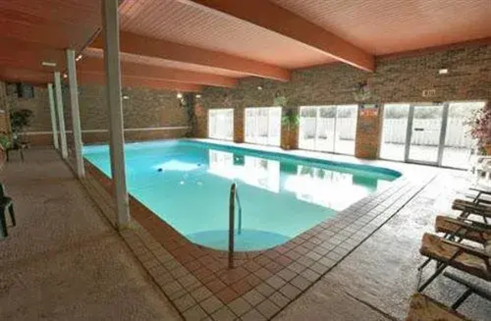 Americas Best Value Inn & Suites