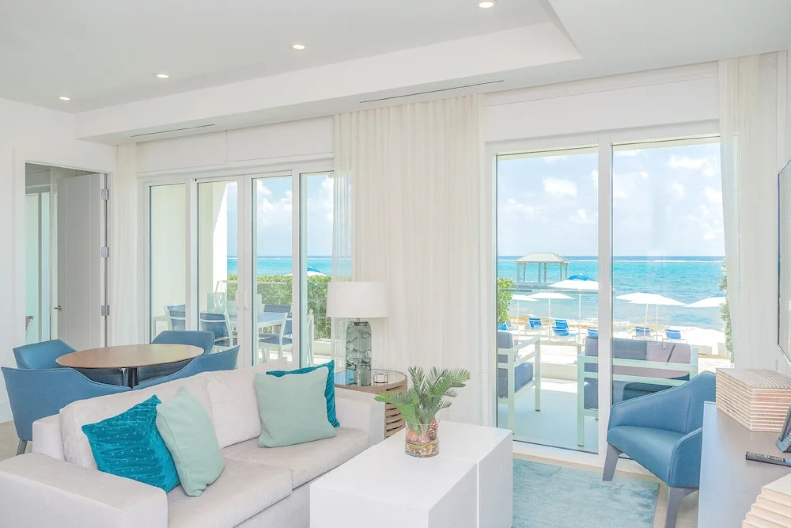 Club Suites at Rum Point