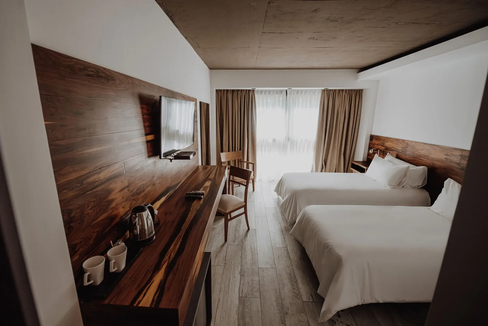 La Urumpta Hotel, AKEN MIND