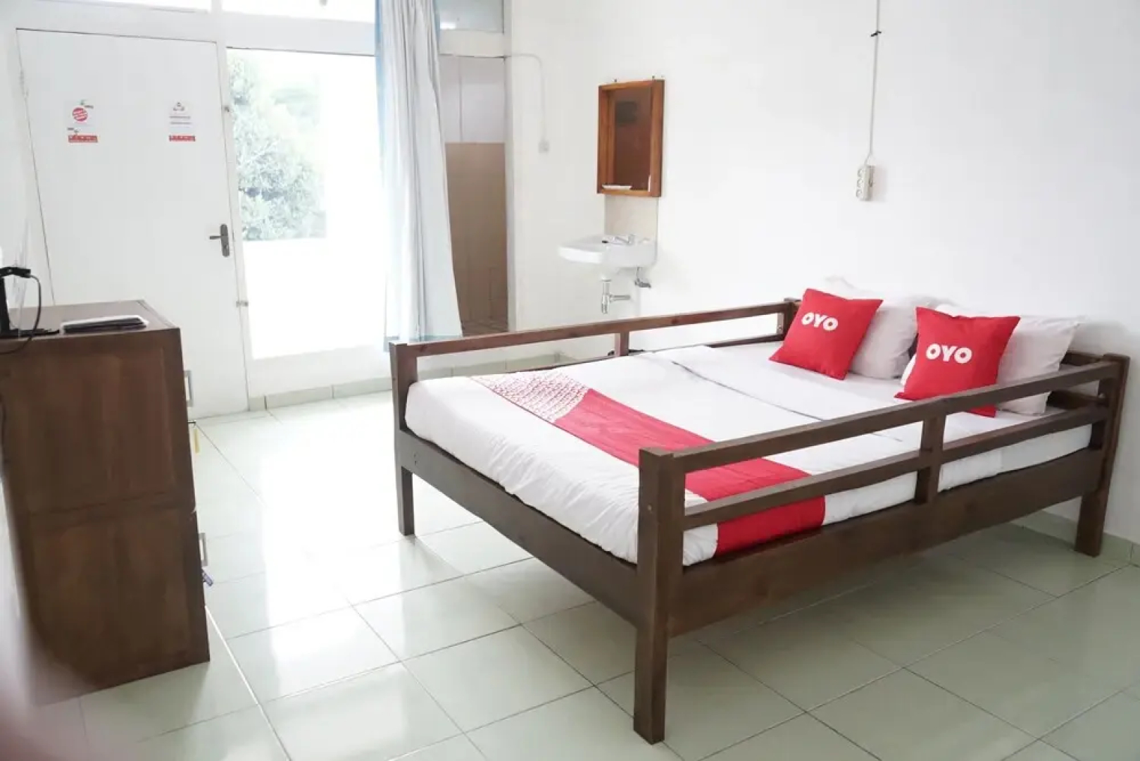 OYO 2048 Hotel Cahya Panorama