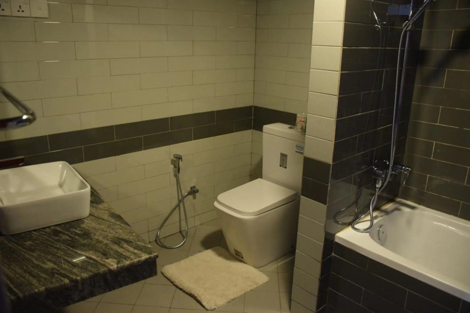 Manudi Glenfallsedge Rest