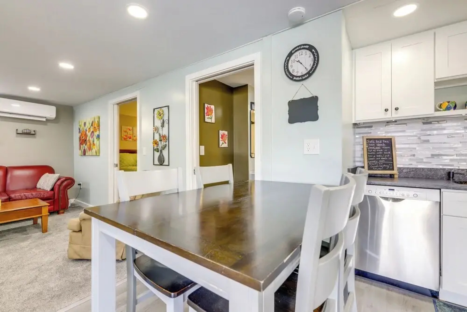 Close to Colleges: Worcester Apt w/ Lake Access!