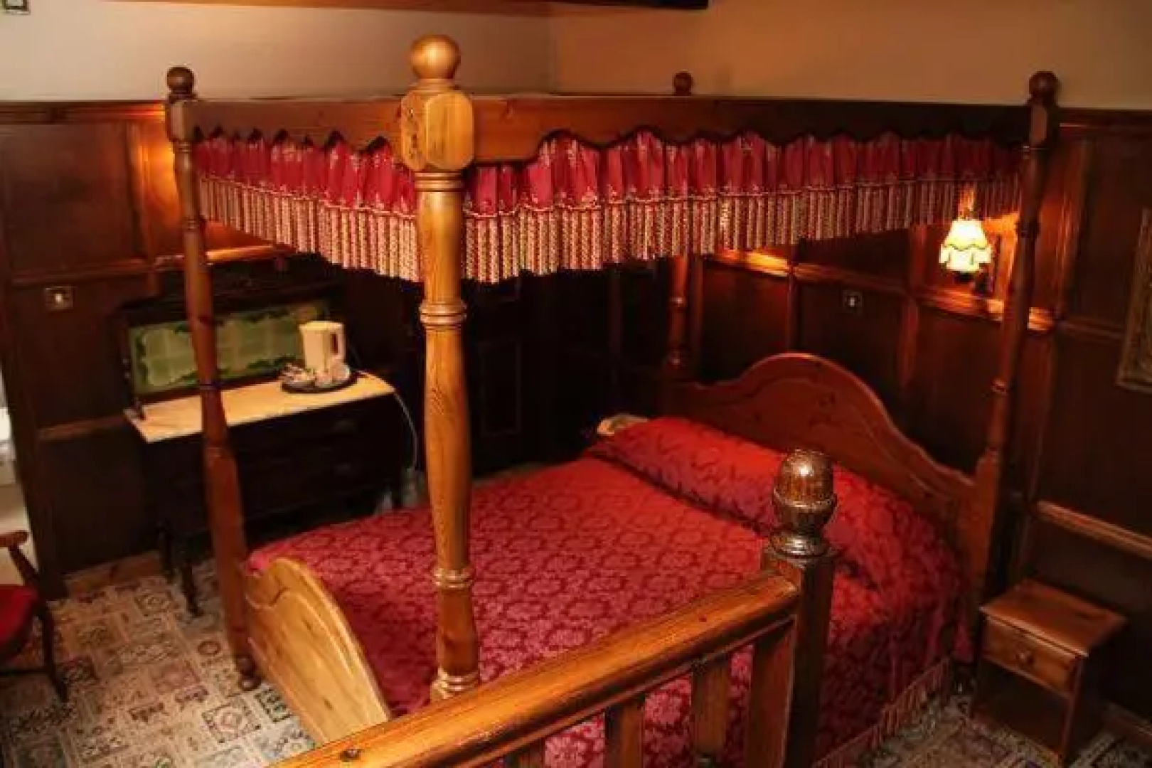 Lyndon House Hotel