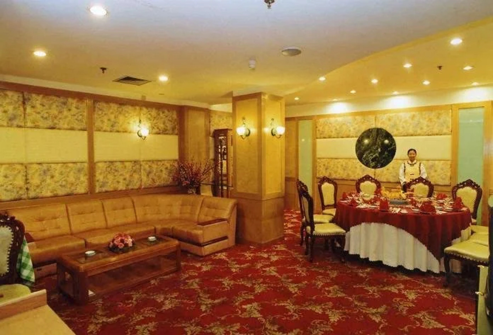 Stone Forest International Hotel